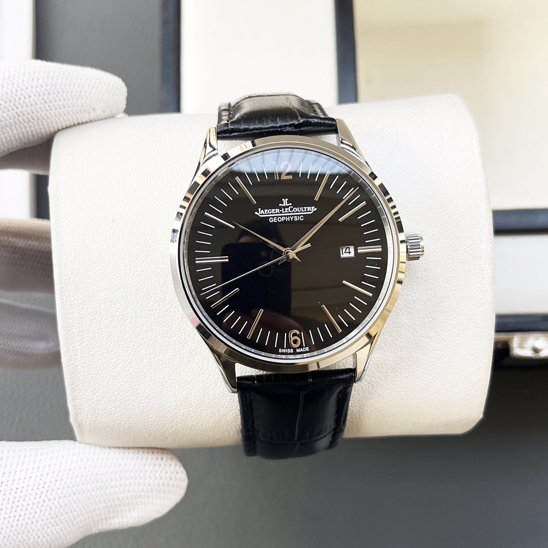 Luxurious White Gill 1197 Wristwatch with Gold and Steel Belts – New Arrival