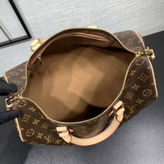 【顶级原单】 款号:M46981钢扣 Speedy 系列手袋原为 1930 年代的旅行者而设计,以此之名致敬那 【顶级原单】 款号:M46981钢扣 Speedy 系列手袋原为 1930 年代的旅行者而设计,以此之名致敬那