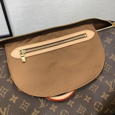 【顶级原单】 款号:M46981钢扣 Speedy 系列手袋原为 1930 年代的旅行者而设计,以此之名致敬那 【顶级原单】 款号:M46981钢扣 Speedy 系列手袋原为 1930 年代的旅行者而设计,以此之名致敬那