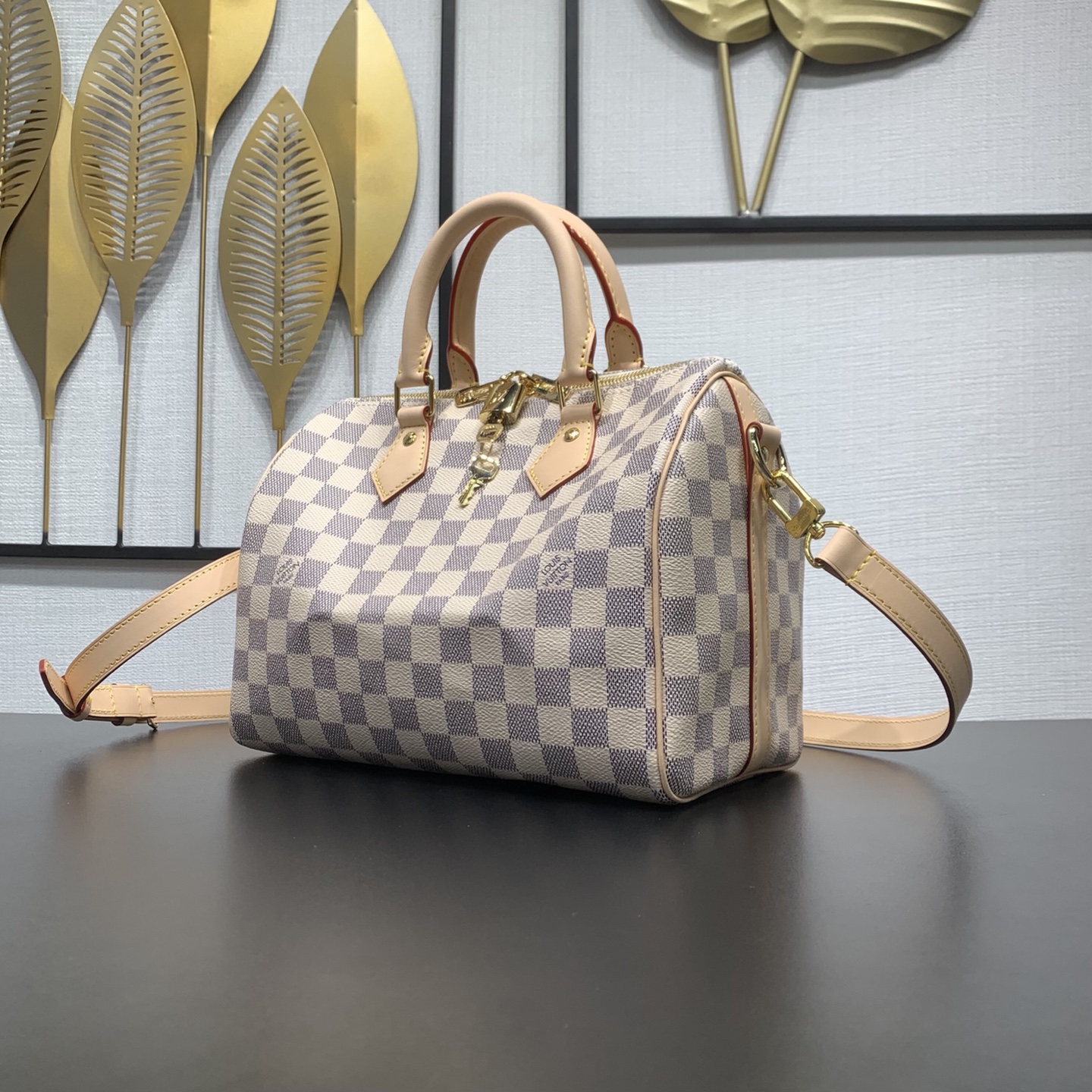【顶级原单】 款号：N40608（钢扣）        Speedy 系列手袋原为旅行者而设计，借由此名致敬 1930 