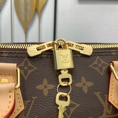 【顶级原单】 款号:M46980(钢扣) Speedy 系列手袋原为 1930 年代的旅行者而设计,其名 【顶级原单】 款号:M46980(钢扣) Speedy 系列手袋原为 1930 年代的旅行者而设计,其名
