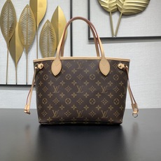 【顶级原单】 款号:M41001新版 (钢扣) Neverfull PM手提袋对永恒的设计与传统的细节。 【顶级原单】 款号:M41001新版 (钢扣) Neverfull PM手提袋对永恒的设计与传统的细节。