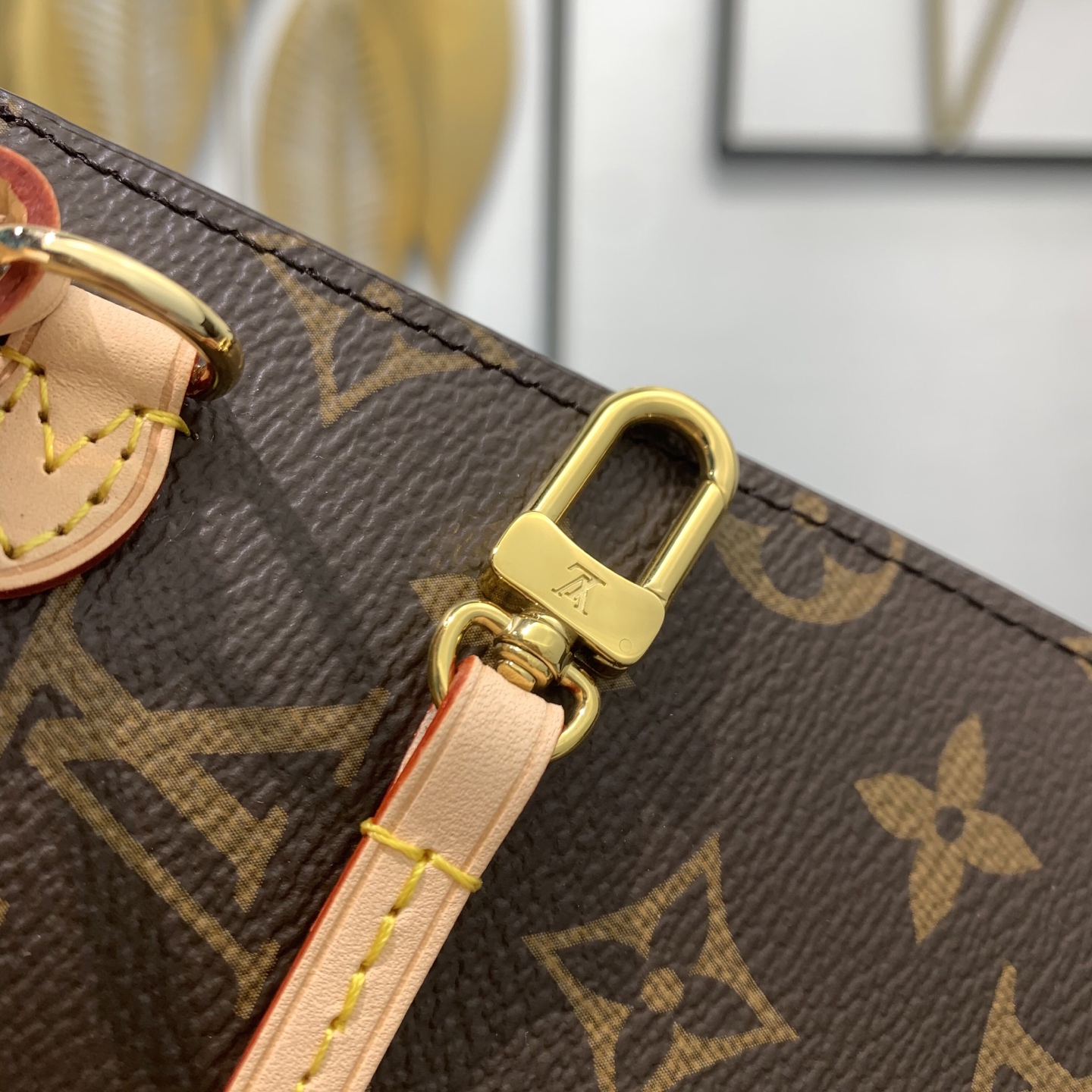 【顶级原单】 款号：M46978钢扣    本款 Neverfull 大号托特包为 Damier Ebene 帆布勾勒牛