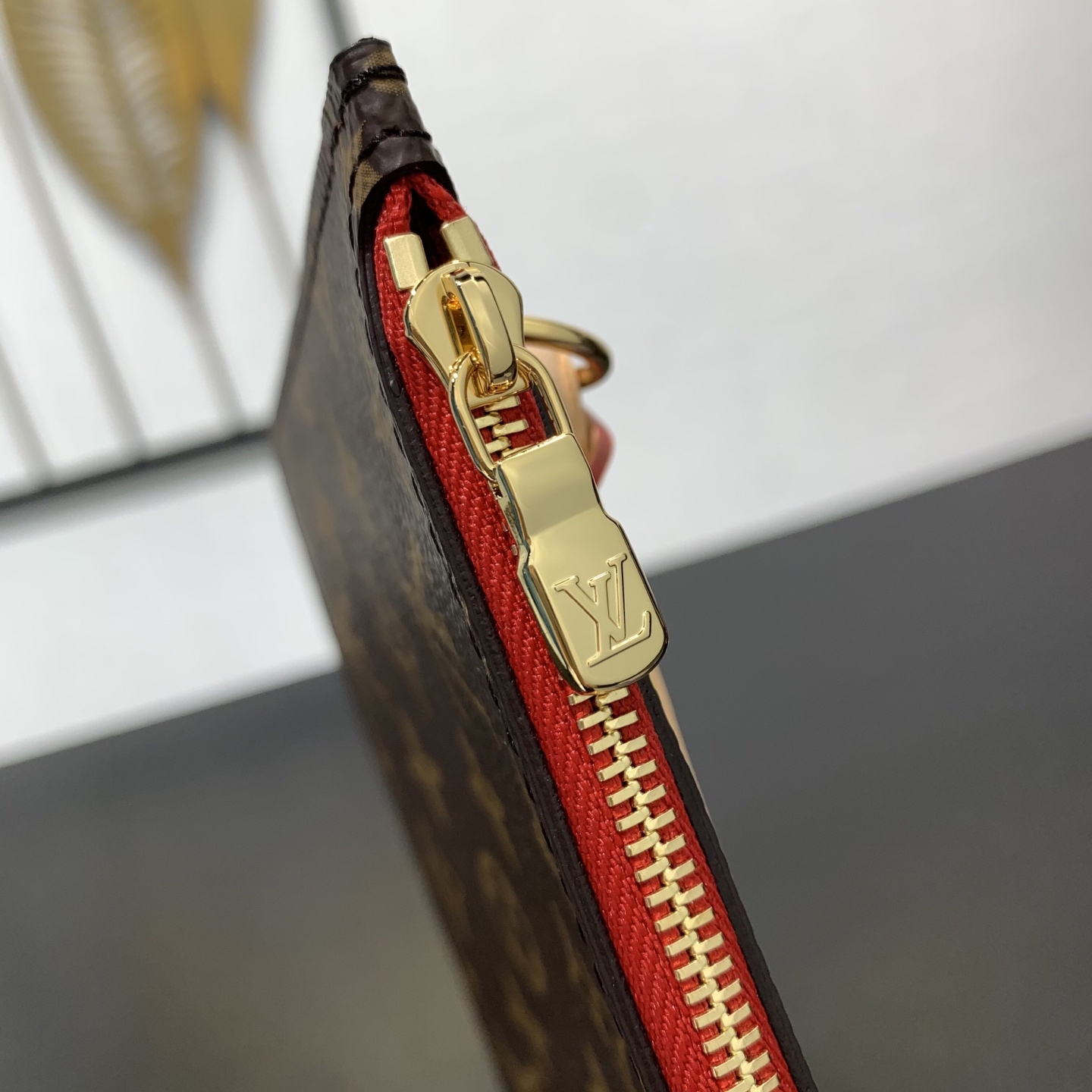 【顶级原单】 款号：M41181新版 钢扣       本款 Neverfull 大号托特包为 Damier Ebene