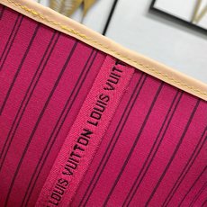 【顶级原单】 款号:M41180新版 钢扣 本款 Neverfull 大号托特包为 Damier Eben 【顶级原单】 款号:M41180新版 钢扣 本款 Neverfull 大号托特包为 Damier Eben