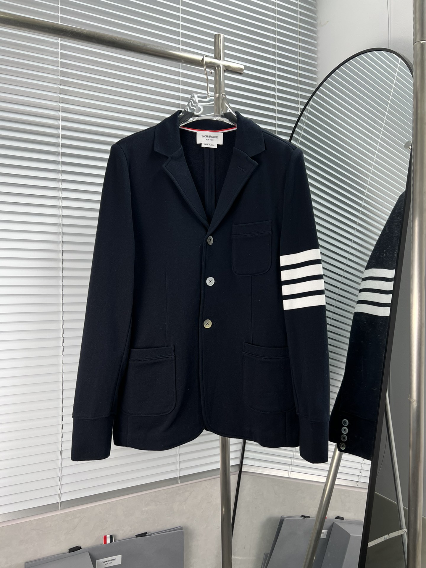 THOM BROWNE chaqueta de traje de cuatro rayas de hilo teñido, algodón puro de 380 gramos, con forro de rayas, ZP utiliz…