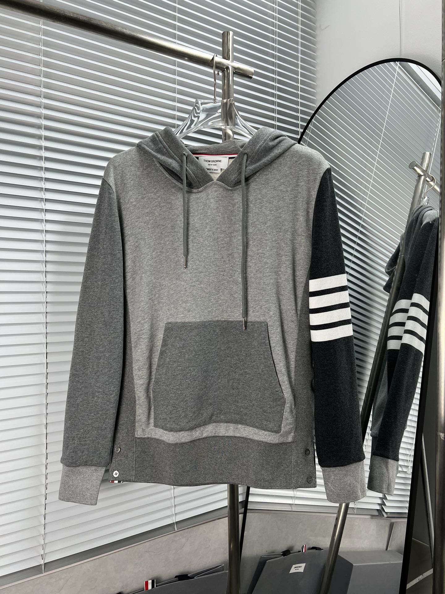Thom Browne🇳🇱 sudadera con capucha de algodón puro de cuatro rayas en colores combinados, última serie de c…