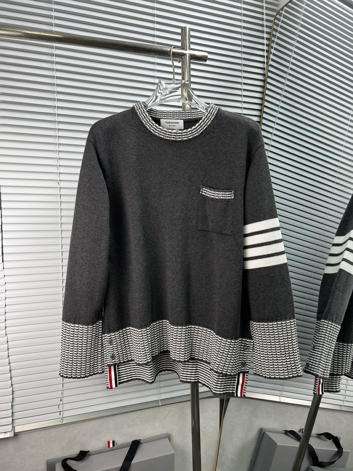 THOM BROWNE 🇳🇱 Jersey de cuello redondo | OS de punto grueso con perro, unisex, estilo OS, máquina alemana importada …