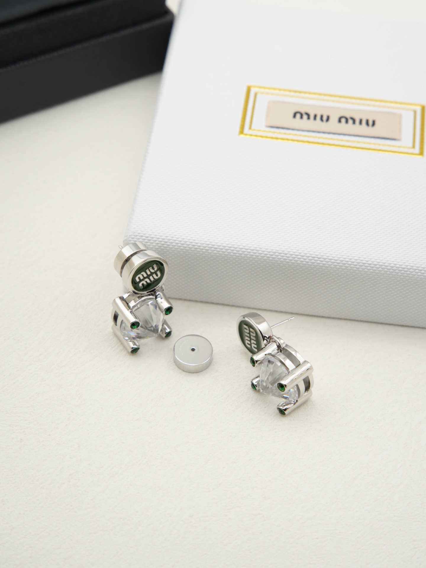 미우미우 귀걸이 135670 Miu Miu Earrings 썸네일 이미지