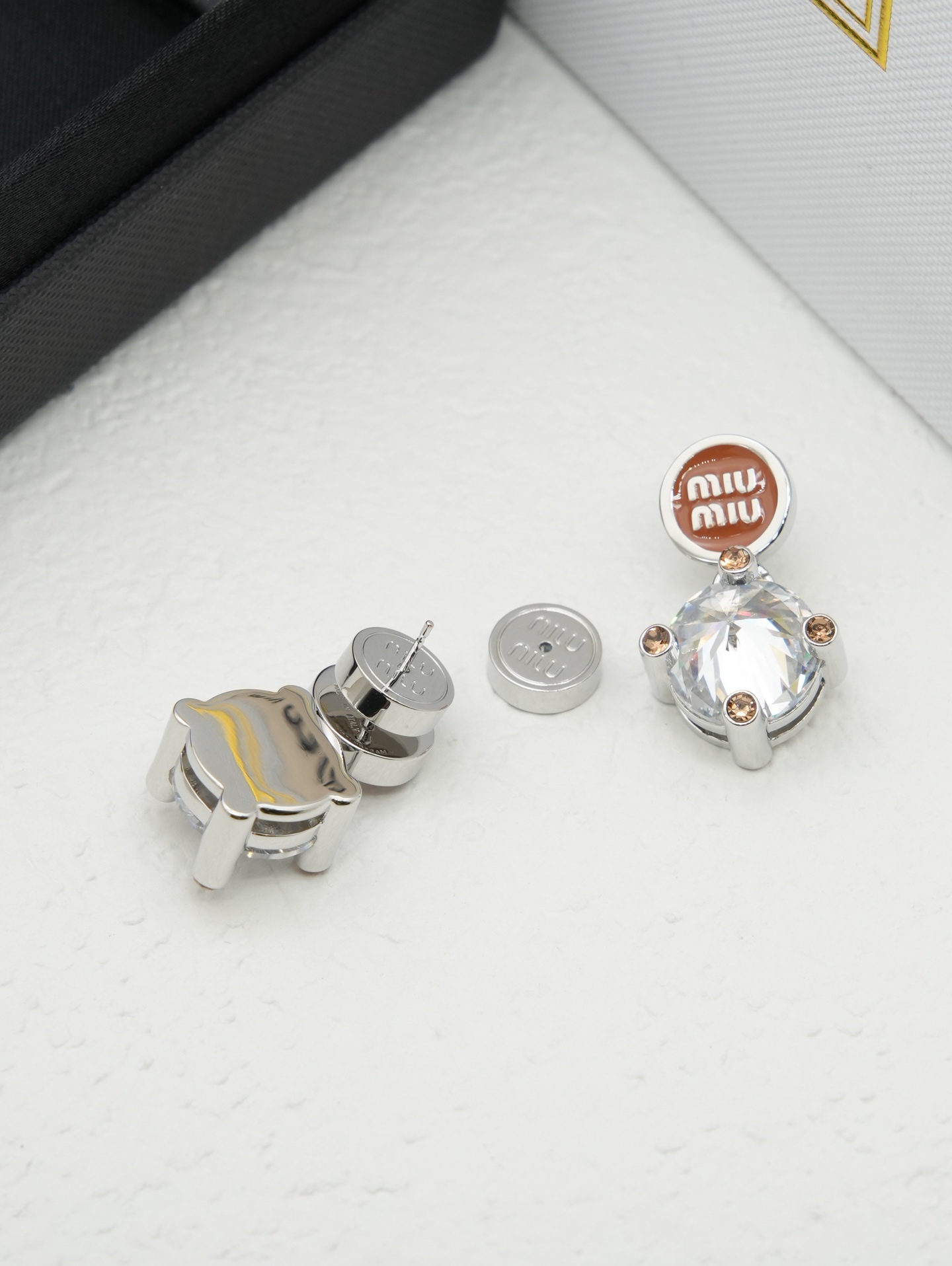 미우미우 귀걸이 135669 Miu Miu Earrings 썸네일 이미지