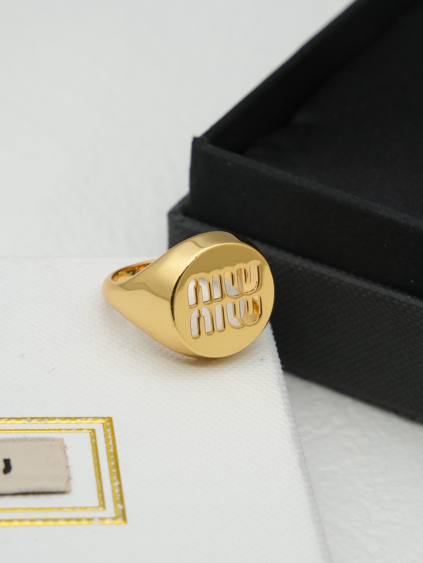 미우미우 반지 135664 Miu Miu Ring 썸네일 이미지