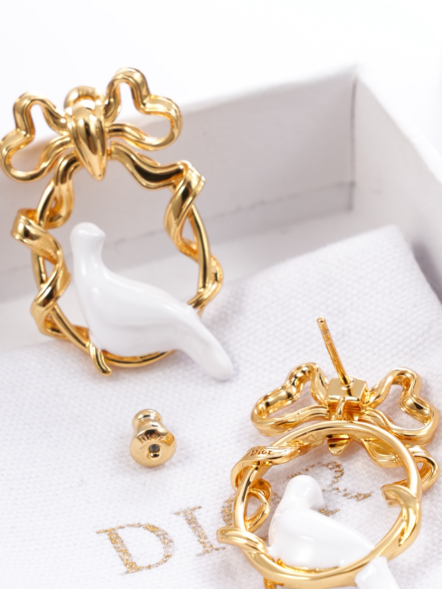 디올 귀걸이 134600 Dior Earrings 썸네일 이미지