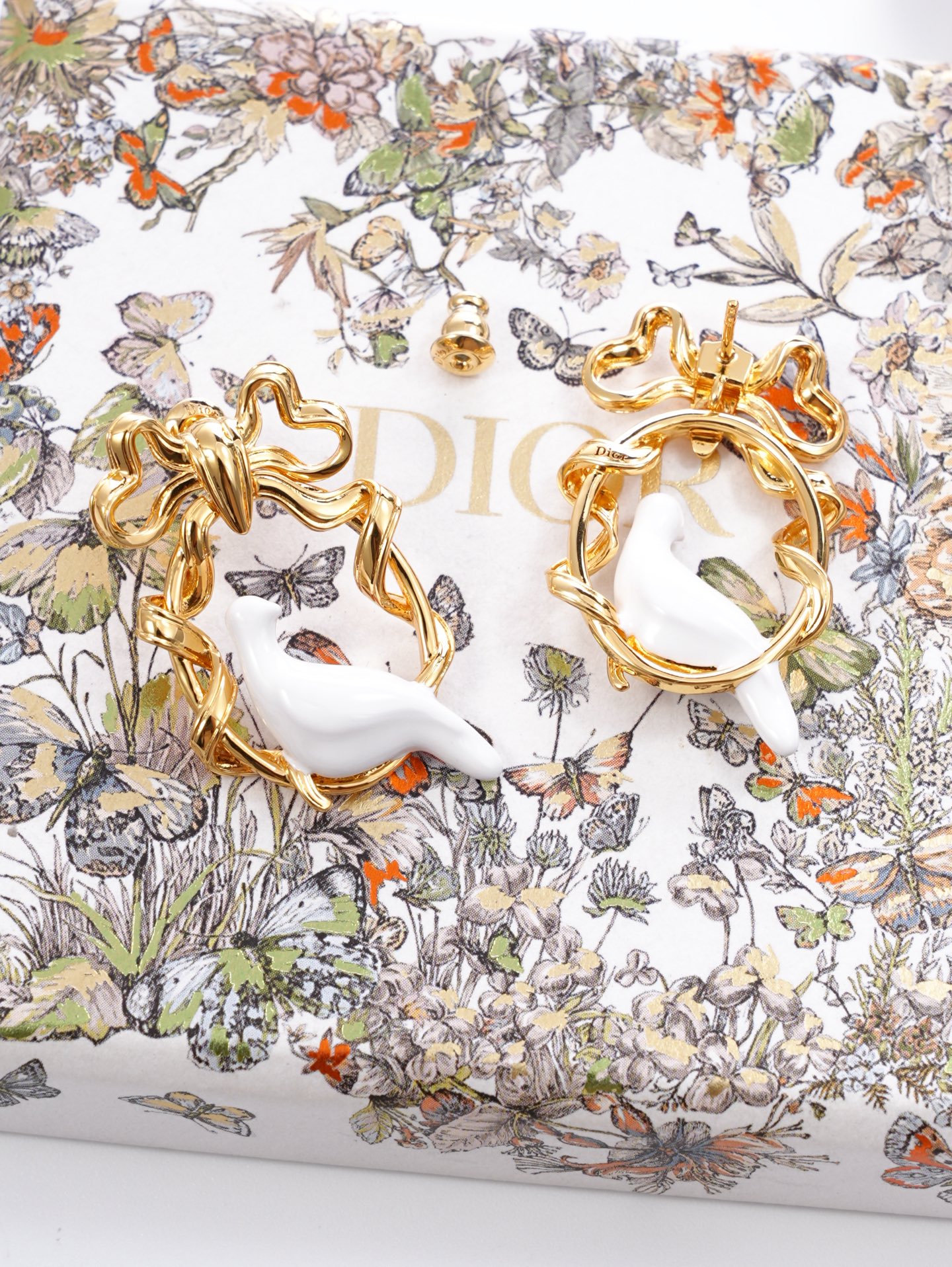디올 귀걸이 134600 Dior Earrings 썸네일 이미지
