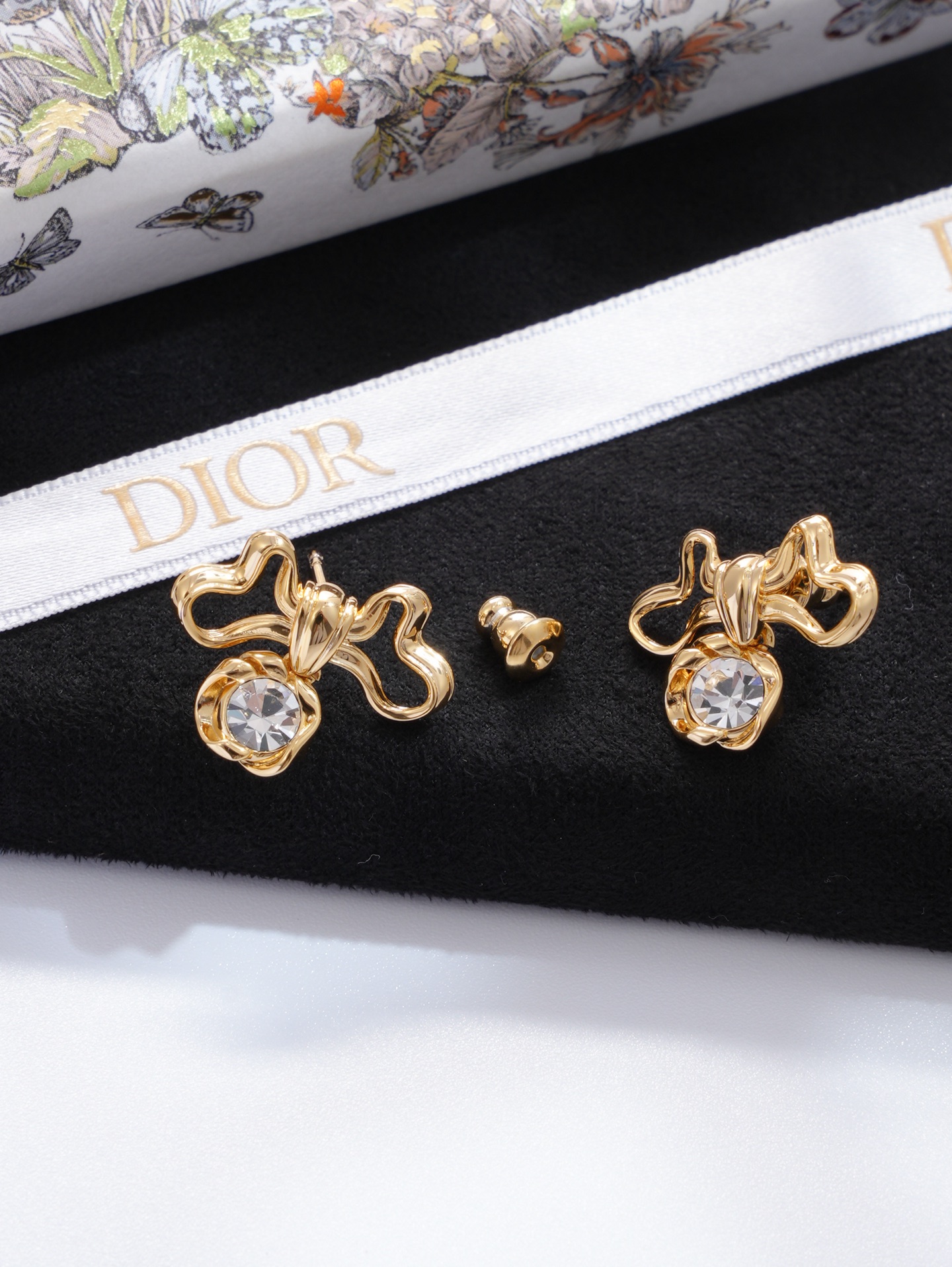 디올 귀걸이 134578 Dior Earrings 썸네일 이미지