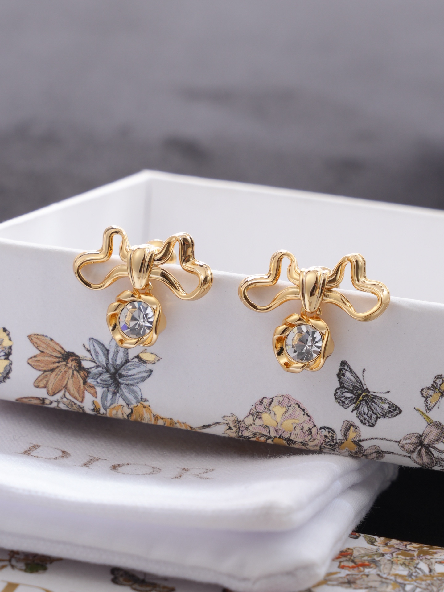 디올 귀걸이 134578 Dior Earrings 썸네일 이미지