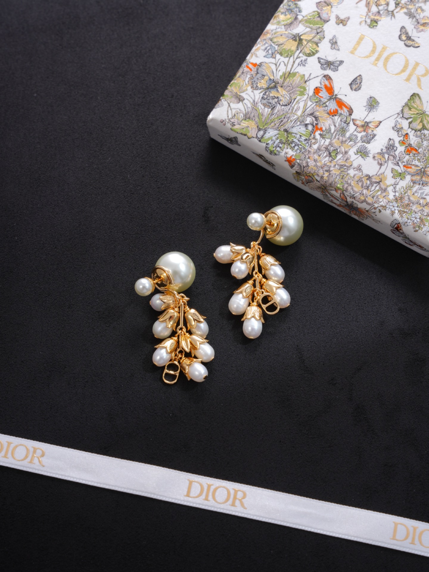 디올 귀걸이 134583 Dior Earrings