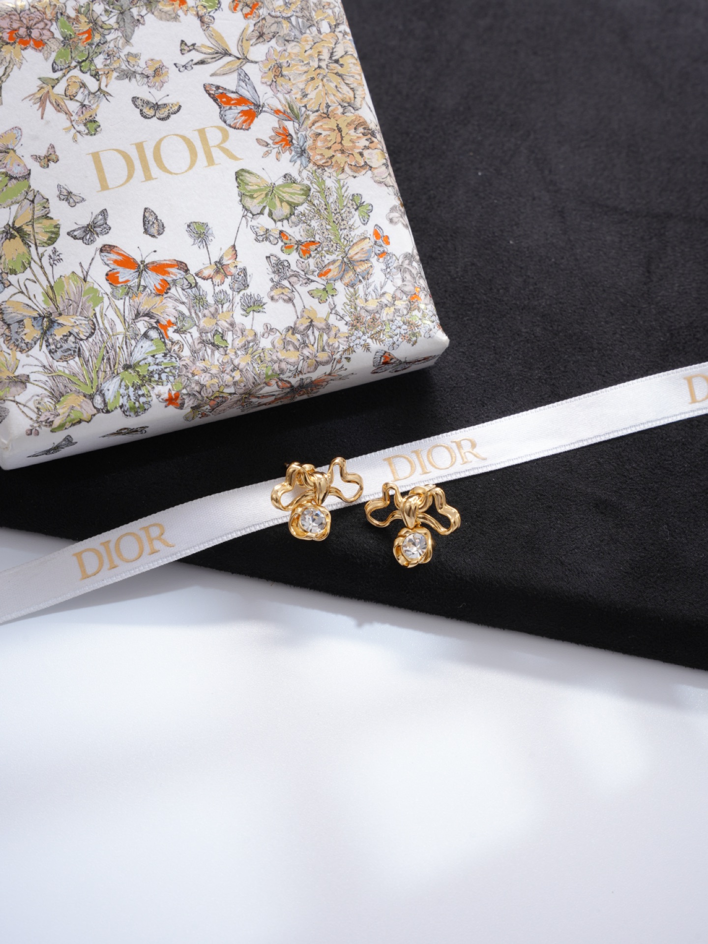 디올 귀걸이 134578 Dior Earrings 썸네일 이미지