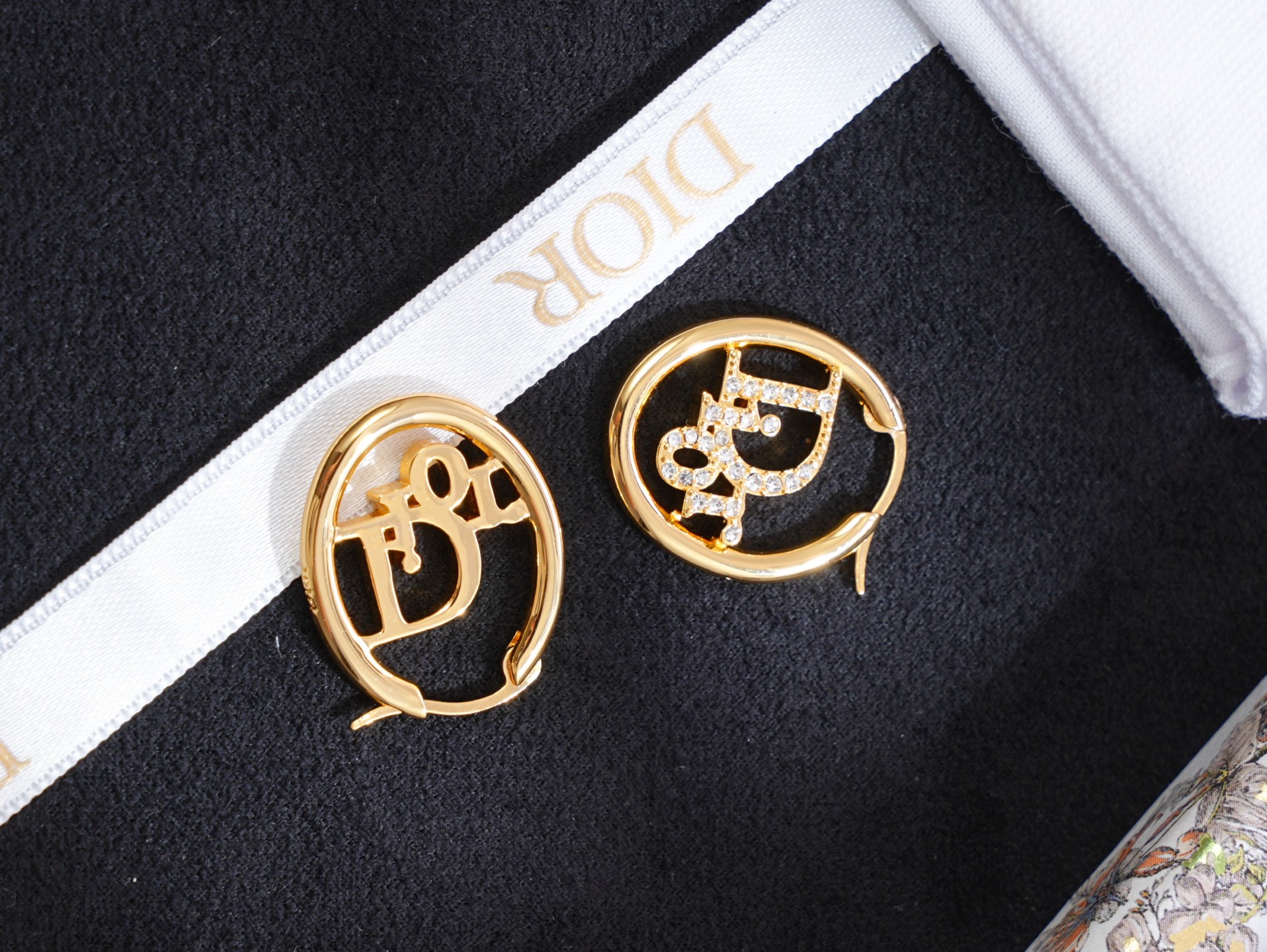 디올 귀걸이 134770 Dior Earrings 썸네일 이미지