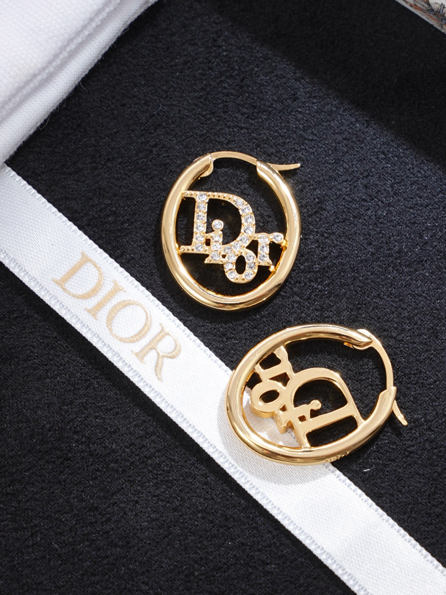 디올 귀걸이 134770 Dior Earrings 썸네일 이미지