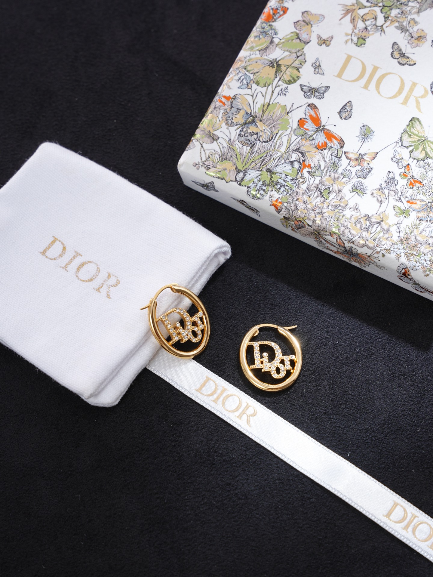 디올 귀걸이 134770 Dior Earrings 썸네일 이미지