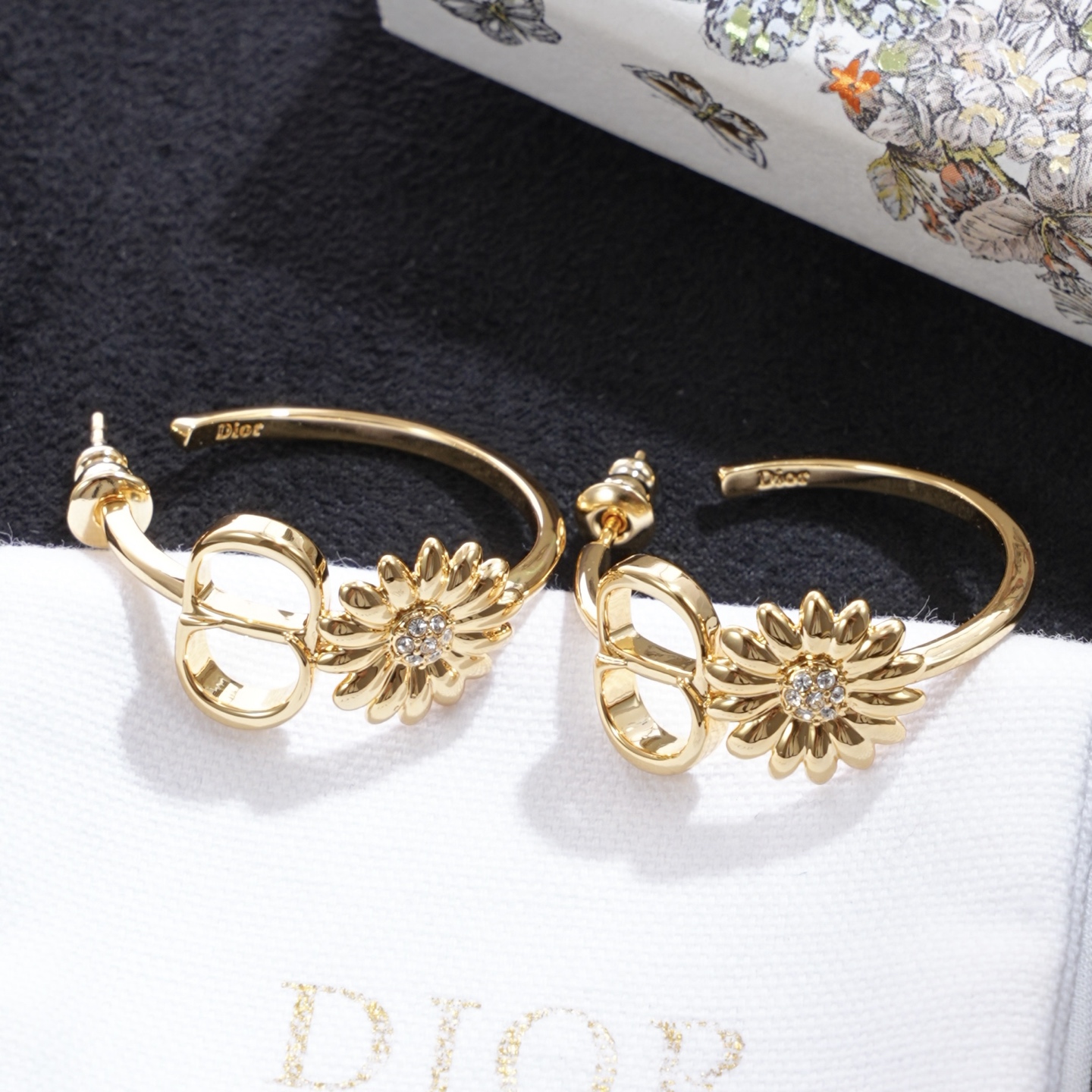 디올 귀걸이 134952 Dior Earrings