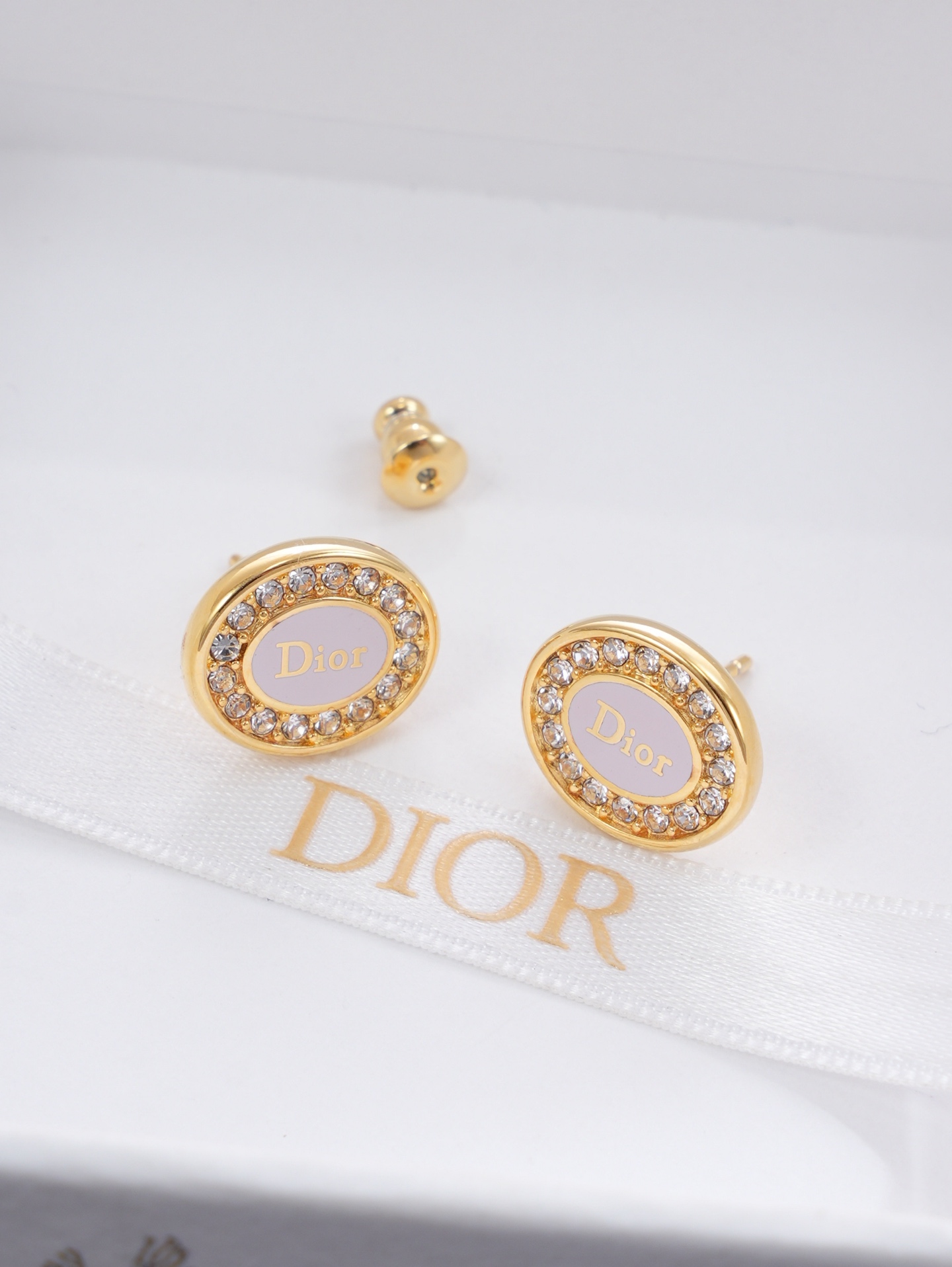 디올 귀걸이 134750 Dior Earrings 썸네일 이미지