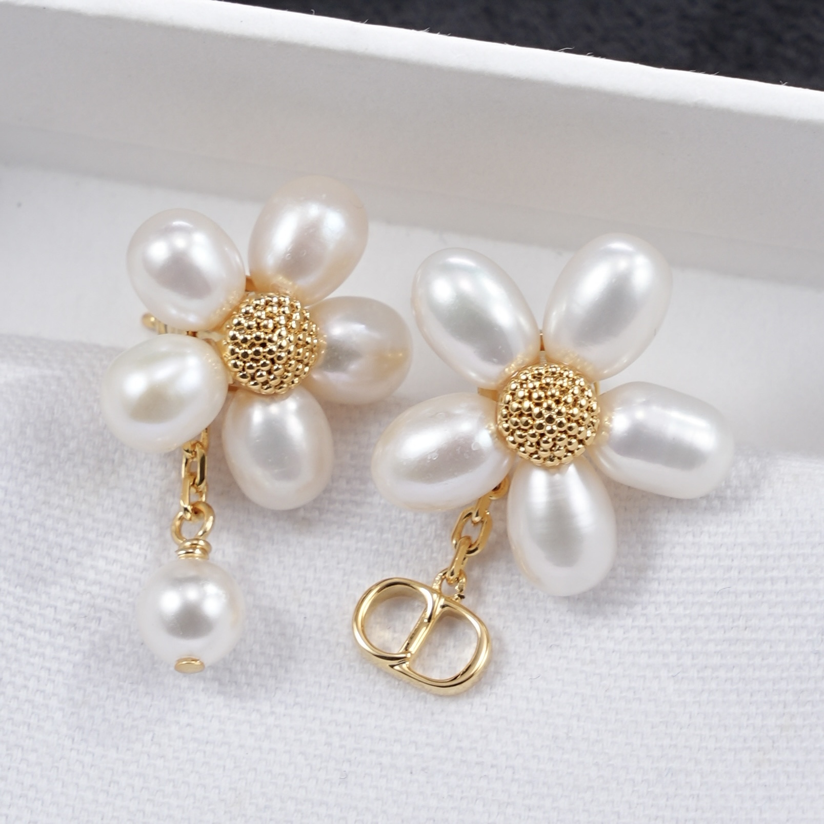 디올 귀걸이 134772 Dior Earrings
