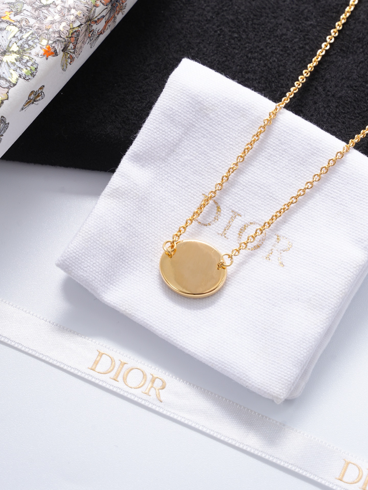 디올 목걸이 134754 Dior Necklace 썸네일 이미지