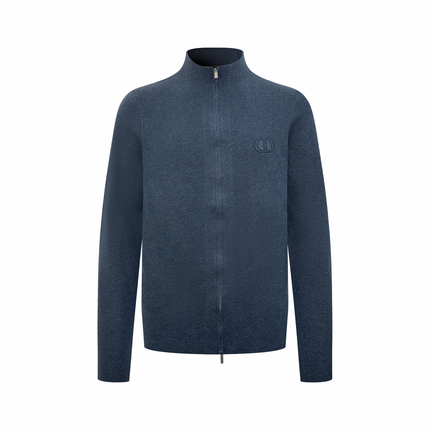 NO:595412,Dior Icon zipper sweater jacket Custom-woven velvet wool Delicate texture Comfortable against the skin Deep blue Quiet and elegant Noble and elegant CD Icon logo on the chest as embellishment Simple and grand Highly identifiable Restrained sense of ritual Less is more Born for effortless high-end Invisible zipper design with dropped shoulders Micro silhouette Relaxed and lazy code Hidden in the public, revealed in the wisdom  Walking in the urban fashion landscape with a unique attitude. Technique 1: CD embossed embroidery is a high-end embroidery technique that combines concave textures with three-dimensional contours. By precisely controlling the stitch length, stitch density and fabric shrinkage, the CD pattern appears on the flat fabric as a visual illusion that is lower than the surface but with a raised outline. Technique 2: Softening and deodorizing process of garment washing water. Deep cleaning and deodorizing of clothes through professional washing equipment and specific detergents to improve the feel and appearance of clothes. Accessories  Customized 1:1 Dior zipper Customized 1:1 Dior trademark Fit Loose fit Size S M L XL,,dior,jackets & coats,sweaters,alexander wang19860909Dior Icon 拉链毛衣外套 定织绒光绵羊毛 纹理细腻 舒适贴肤 深邃之蓝 静谧雅致 高贵而优雅 胸前CD Icon标识作点缀 简洁且大气 辨识度十足 克制的仪式感 少即是多 为不费力的高级而生 隐形拉链设计搭配落肩微廓形 松弛感的慵懒密码 隐于众 显于智 以一种独特的姿态行走于都市的时尚版图 工艺1: CD浮雕绣 将凹陷肌理与立体轮廓结合的高阶刺绣工艺 通过精准控制针距和线迹密度与面料收缩度 使CD图案在平面织物上呈现低于表面却轮廓凸起的视觉错觉 工艺2:成衣洗水加软去味工艺 通过专业的洗涤设备和特定的洗涤剂 对衣物进行深度清洁和去味处理 改善衣物的手感和外观 辅料 定制1:1 Dior 拉链 定制1:1 Dior 商标 版型 宽松版型 尺码 S M L XL,,dior,jackets & coats,sweaters,alexander wang,Men's clothing