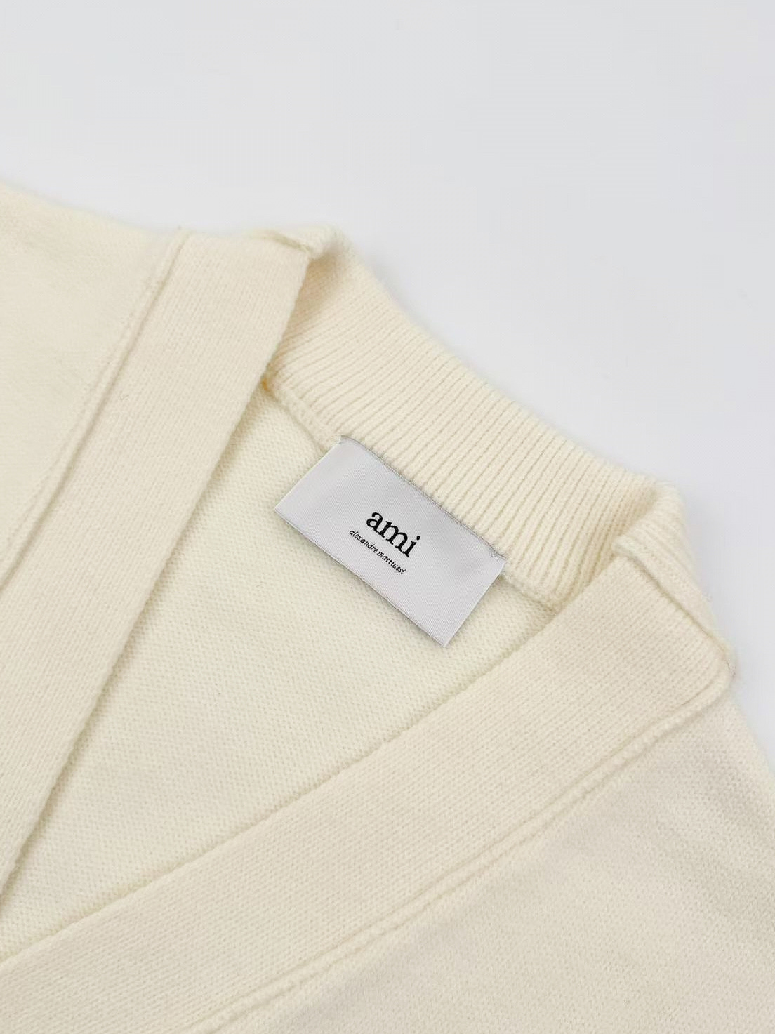 아미 남성 가디건 155397 AMI Cardigan 상세 이미지 3