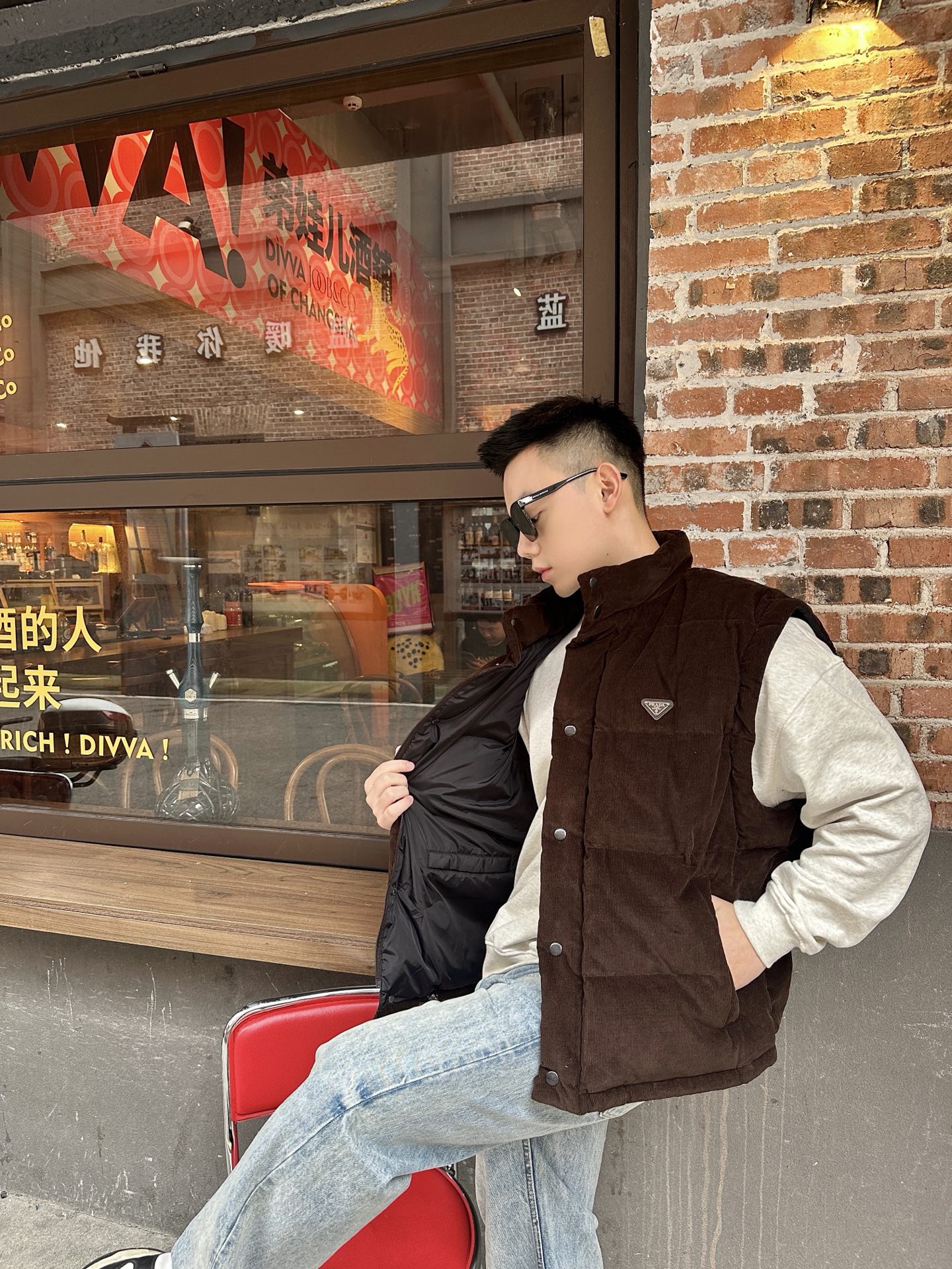 羽绒服 【 马甲面模特图 】