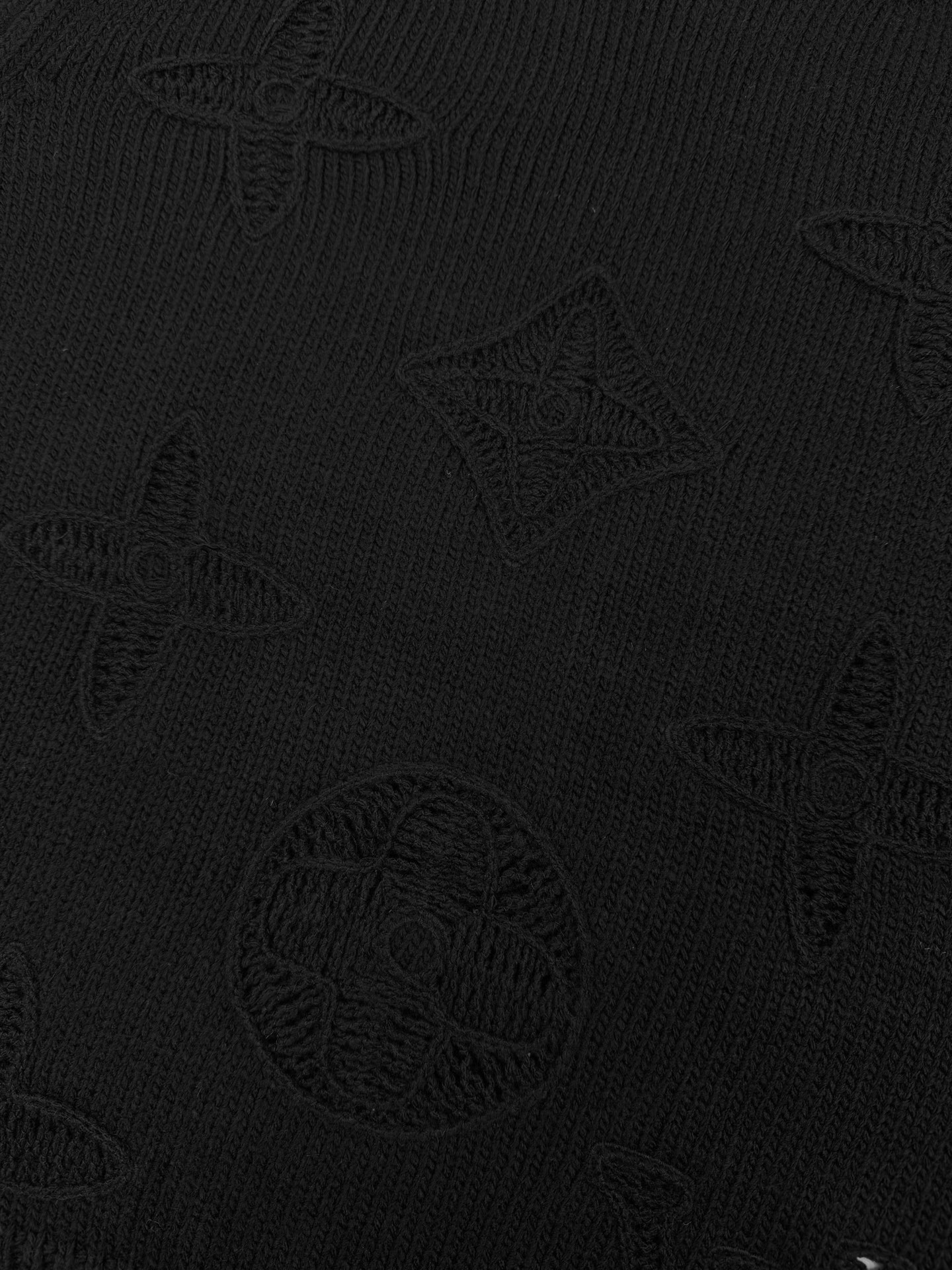 LOUIS VUITTON 字母镂空钩针毛衣定织云绒绵羊毛 质感卓越 舒适贴肤 经典黑色调散发与生俱来的