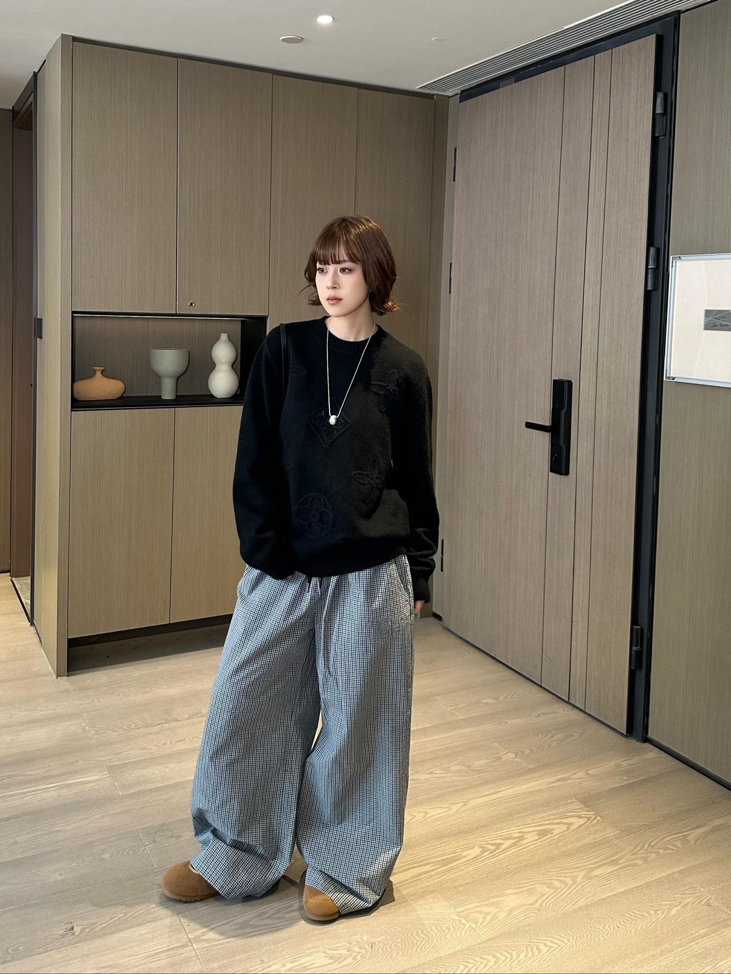 【 女模特图 】