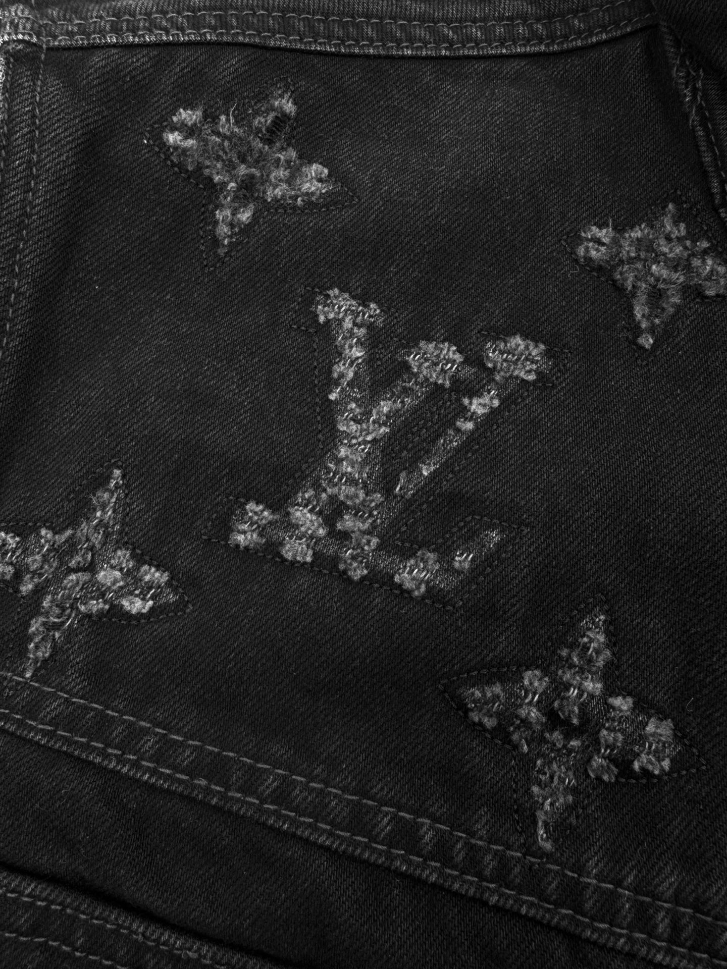 Louis Vuitton LOUIS VUITTON 水洗破洞牛仔夹克
