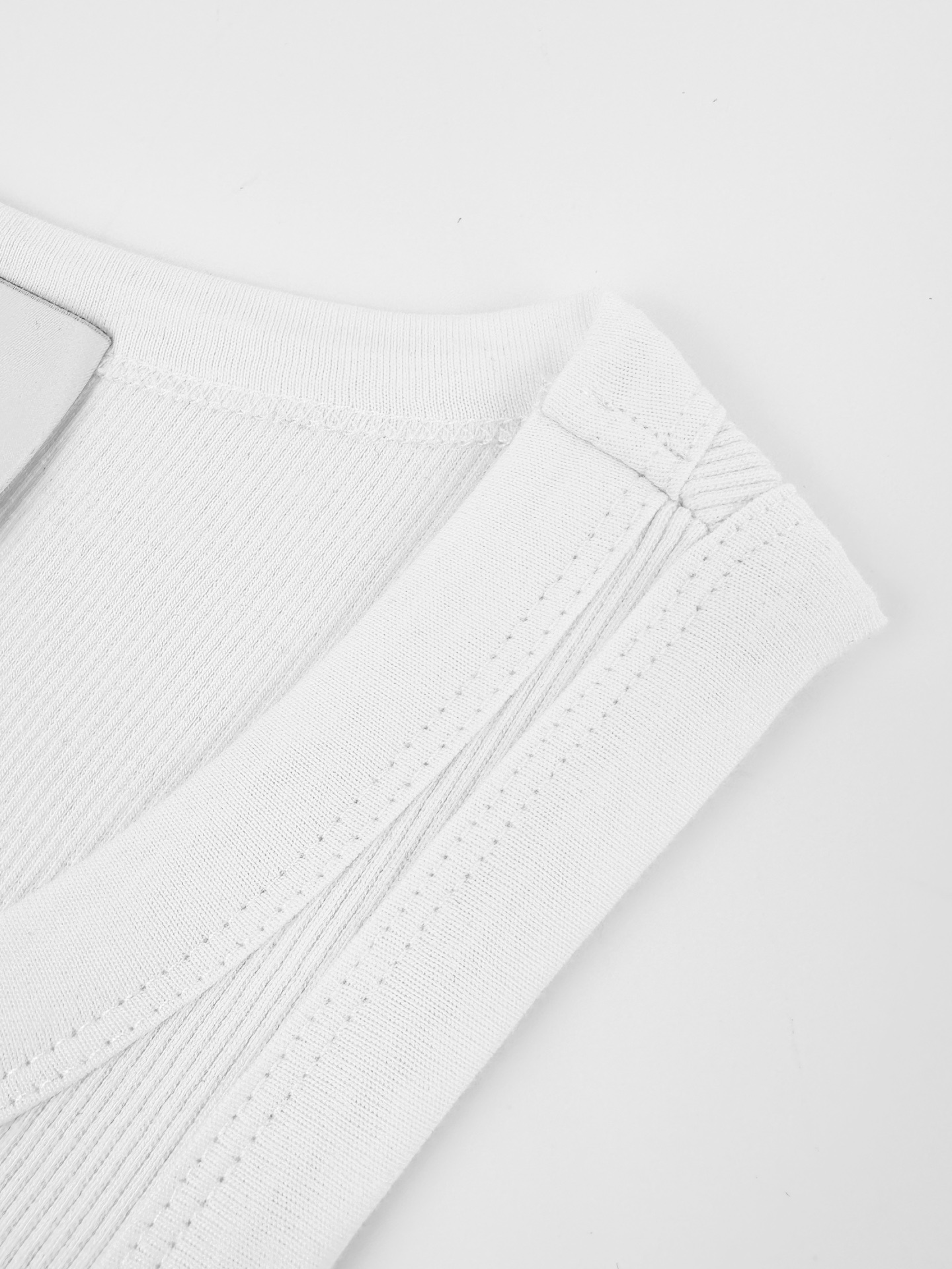 Ami Paris 辅料： 定制1:1 Ami 商标
