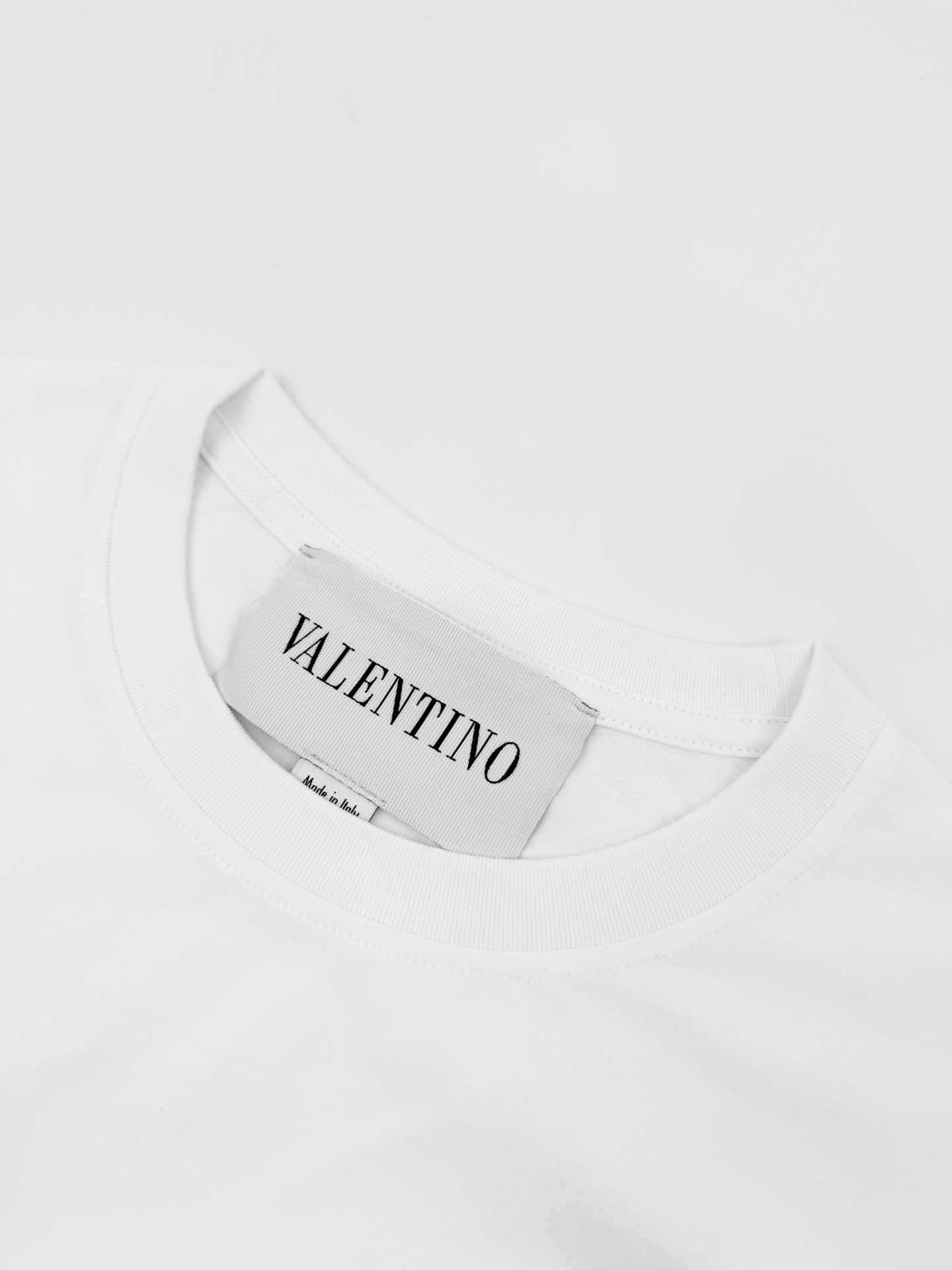 Valentino 辅料： 定制1:1 VALENTINO 商标