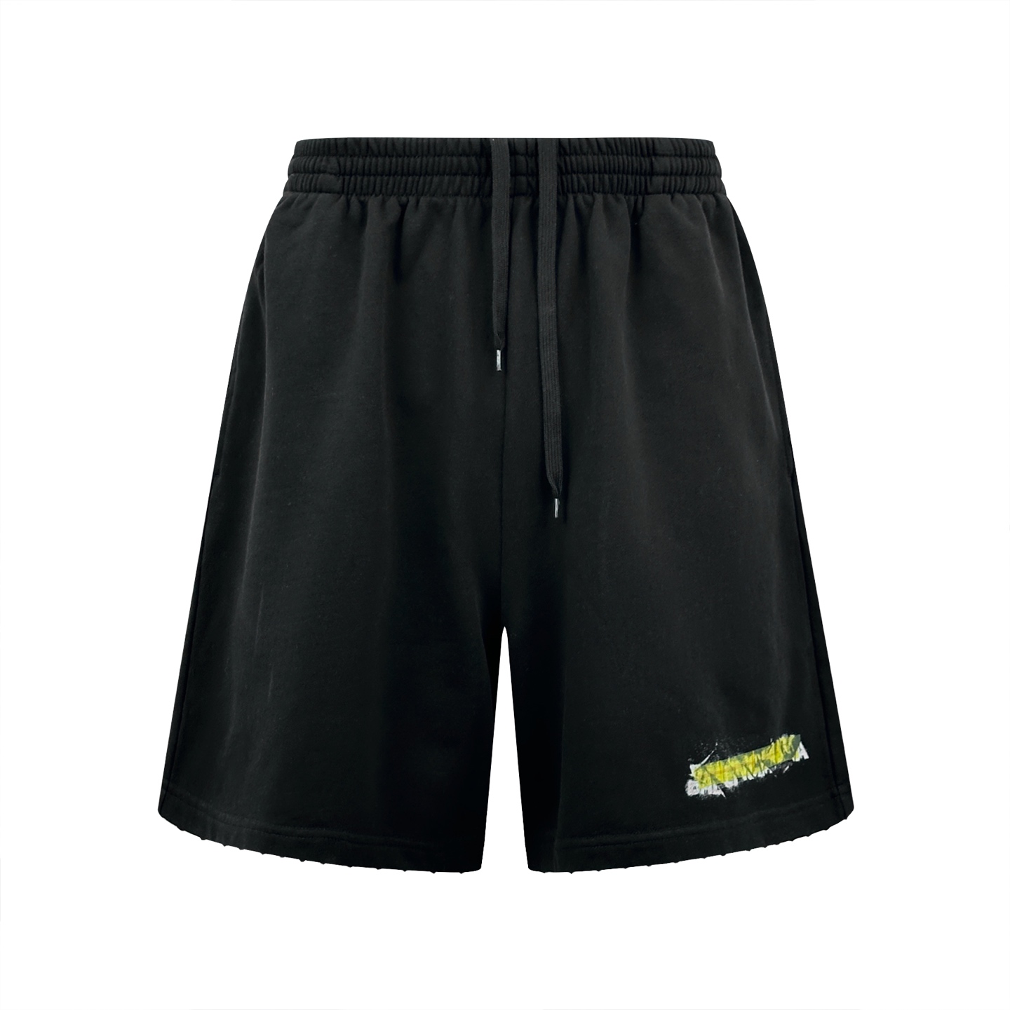NO:845244,Balenciaga Tape Graffiti Shorts Customized double-ply heavy-washed cotton. Stiff and stylish. Soft and breathable. Made with matte charcoal lead black as the base. Calm and dye-free. It captures the urban edge. The left leg is decorated with Messy Spray art. Improvised graffiti and ink marks break the shackles of refinement. The hazy logo hides trendy luxury genes. It expresses an uninhibited pioneering attitude in minimalism. Process 1: Use glue graffiti printing  The chest printing has been modified three times with the film screen. Use glue liquid paint to print the pattern on the fabric. Bake the fabric to fix the printed pattern. Process 2: Use air pump machine to press. Use pneumatic pressure and high temperature to shape the tape for masking and printing. Lock the old ink color firmly into the cotton fabric. It not only retains the frizzy graininess of the edge of the tape, but also makes the pattern more durable and crisp through uniform heat pressing. Process 3: Use positioning artificial fraying. Local friction and wear on the fabric through manual operation will form a natural damage effect on the surface of the fabric.  Time-consuming and labor-intensive, low daily output. Process 4: The fabrics have been fermented and washed. The hand feel and texture are better. Not easy to deform, not easy to shrink, not easy to fade. Maintain long-term beauty. Customized accessories 1:1 BLCG trademark. Loose version. Size S M L XL. Style number CC986-A60, balenciaga, prada, shorts,19860909Balenciaga 胶带涂鸦短裤 定制双股重洗棉 挺括有型 软糯透气 以雾感炭铅黑为底 沉谧无染 敛尽都市锋芒 左腿Messy Spray艺术喷绘缀饰 以即兴涂鸦与墨痕肌理打破精致桎梏 朦胧标识暗藏潮奢基因 于极简中诉说不羁的先锋姿态 工艺1: 采用胶浆涂鸦印花 胸前印花经过三次菲林网板修改 使用胶浆液体涂料在织物上打印图案 烘烤织物以固定印刷图案 工艺2: 采用气泵机压烫 以气动加压配合高温 定型胶带遮蔽和印花 将做旧墨色牢牢锁入棉织物 既保留胶带边缘的毛躁颗粒感 又通过均匀热压让图案更持久挺括 工艺3: 采用定位人工磨破 通过手工操作对面料进行局部摩擦与磨损 面料表面会形成自然的破损效果 耗时耗力 日产量低 工艺4: 面料都经过酵洗 手感质感更佳 不易变形 不易缩水 不易褪色 保持长久的美观 辅料定制1:1 BLCG商标 版型宽松版型 尺码S M L XL 款号CC986-A60,,balenciaga,prada,shorts,,Men's clothing
