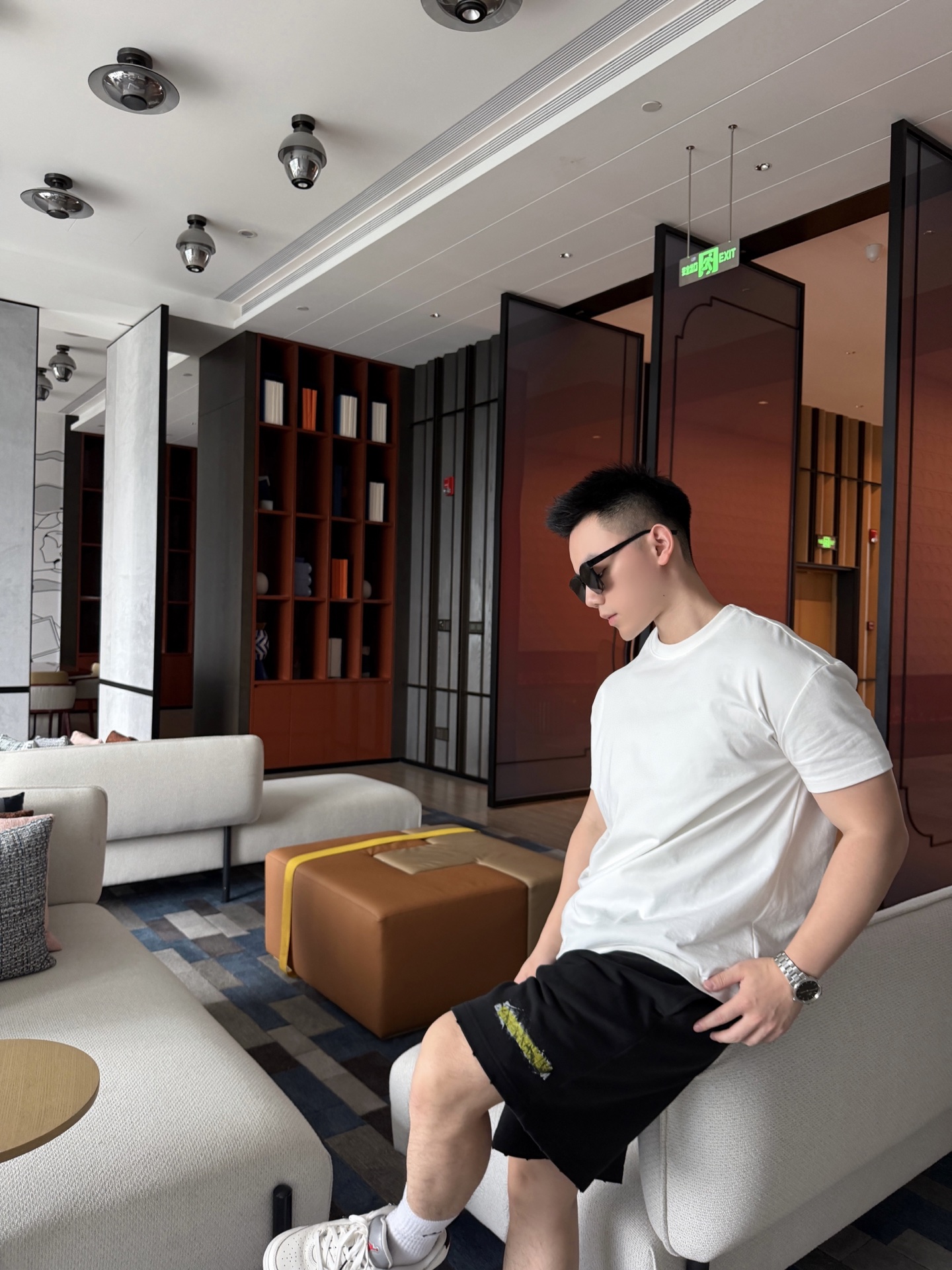 NO:845238,【Model Picture】,,19860909【 模特图】,,,Men's clothing