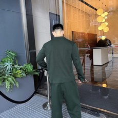 Acne Studios 刺绣长袖 定制森雾云絮有机棉针织 细腻柔软 舒适亲肤 取色森雾墨绿 凝萃北欧深林幽谧暮色 复古 Acne Studios 刺绣长袖 定制森雾云絮有机棉针织 细腻柔软 舒适亲肤 取色森雾墨绿 凝萃北欧深林幽谧暮色 复古