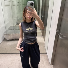 Acne Studios 刺绣长裤 定制森雾云絮磨毛抓绒 垂坠有型 柔糯亲肤 取色森雾墨绿 凝萃北欧深林幽谧暮色 复古沉 Acne Studios 刺绣长裤 定制森雾云絮磨毛抓绒 垂坠有型 柔糯亲肤 取色森雾墨绿 凝萃北欧深林幽谧暮色 复古沉