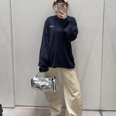 Acne Studios 刺绣长袖 定制森雾云絮有机棉针织 细腻柔软 舒适亲肤 取色深海军蓝 凝萃深海暮色的静谧深邃 复 Acne Studios 刺绣长袖 定制森雾云絮有机棉针织 细腻柔软 舒适亲肤 取色深海军蓝 凝萃深海暮色的静谧深邃 复