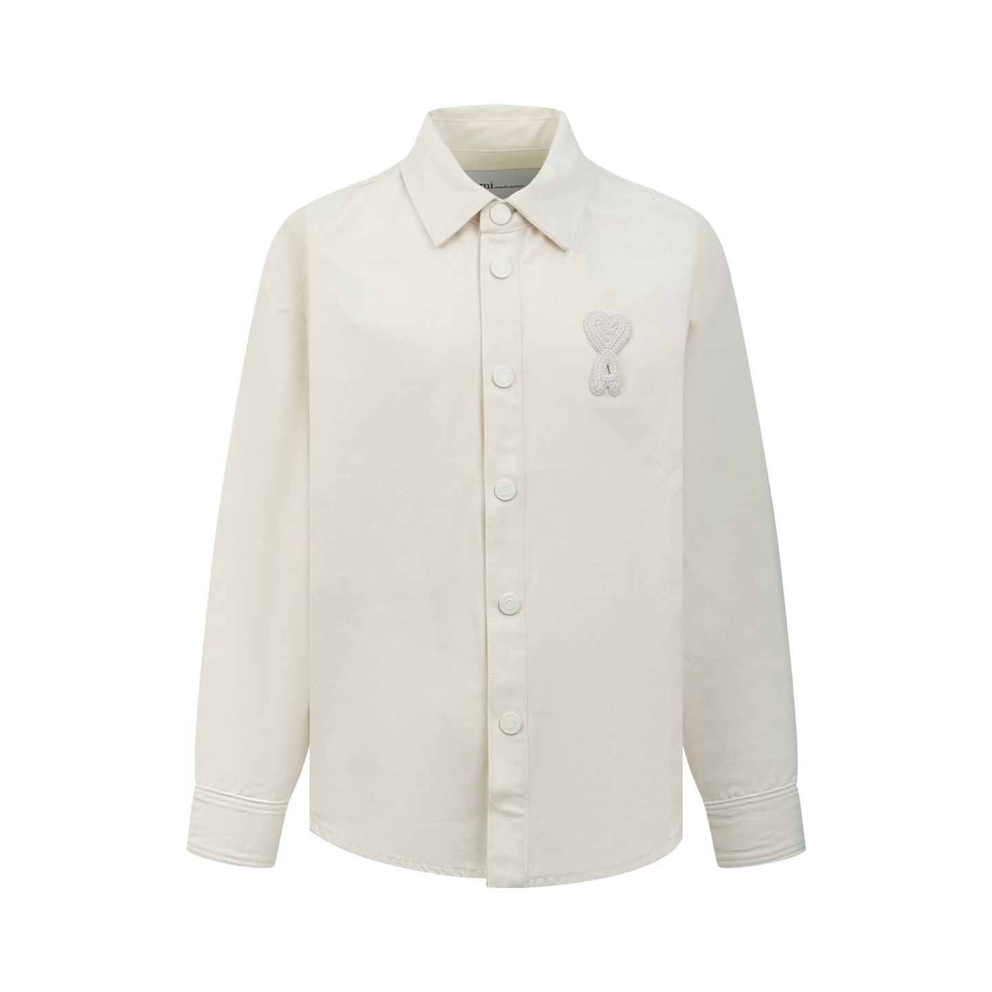 NO:956127,Ami Paris woven love denim jacket, custom-made gelatin soft light combed cotton, stiff and soft, comfortable and close to the skin, gelatin cloud white as the base, like moonlight falling wadding, warm and transparent, with muscles and bones, showing luxury and elegance in minimalism. The collection-level same-color woven love heart logo on the chest is blended into the texture of the body with fine stitches, noble and restrained, with the Maison's logo. The minimalist shirt silhouette is stretched and has a calm charm.  It perfectly combines French laziness and relaxation with high-end minimalist luxury. It reveals the calm and elegant French relaxed style in the space of restraint. Process 1: Using imported machine embroidery seal technology. Using advanced computer control system and precision mechanical components to realize Ami weaving love logo operation with high precision and smooth and delicate lines. Process 2: Stone-ground light fermentation, bleaching and softening. The mutual friction between pumice and clothing causes wear and fading effects on the denim surface.  Through the combination of pulling and bleaching, the clothes can produce a certain texture and stretching effect while bleaching. Process 3: Stir-fried snowballs, stir-fried salt, prepare a corresponding solution, add a certain amount of dye, soak the denim material in it to absorb the solvent, then scrub and dry it to further fade and oxidize. Accessories Customized 1:1 Ami buttons Customized 1:1 Ami trademark Version Loose version Size S M L XL Style number  BB864-B70,,jackets & coats,shirts,19860909Ami Paris 编织爱心牛仔外套 定制凝脂柔光精梳棉 挺括柔软 舒适贴肤 凝脂云白为底 似月光落絮 温润通透间自带筋骨 于极简中尽显奢雅风骨 胸口典藏级同色编织爱心徽标 以细密针脚融于衣身肌理 矜贵内敛 自带世家标识度 极简衬衫廓形舒展有度 气韵从容 将法式慵懒松弛与高阶极简奢韵浑然糅合 于留白克制间 流露从容雅致的法式松弛格调 工艺1: 采用进口机刺绣章仔工艺 使用先进的计算机控制系统和精密的机械部件 实现Ami编织爱心徽标作业 精度高 线条流畅而细腻 工艺2: 石磨轻酵拉解漂加软 通过浮石与衣物的相互摩擦 使牛仔布表面产生磨损和褪色效果 通过拉扯和漂白相结合 使衣物在漂白的同时产生一定的纹理和拉伸效果 工艺3: 炒雪球 炒盐 特制对应的溶液 加入一定量的染色剂 将牛仔料浸泡其中吸收溶剂 再进行搓洗后晾干 使其进一步褪色和氧化 辅料 定制1:1 Ami 钮扣 定制1:1 Ami 商标 版型 宽松版型 尺码 S M L XL 款号 BB864-B70,,jackets & coats,shirts,,Men's clothing