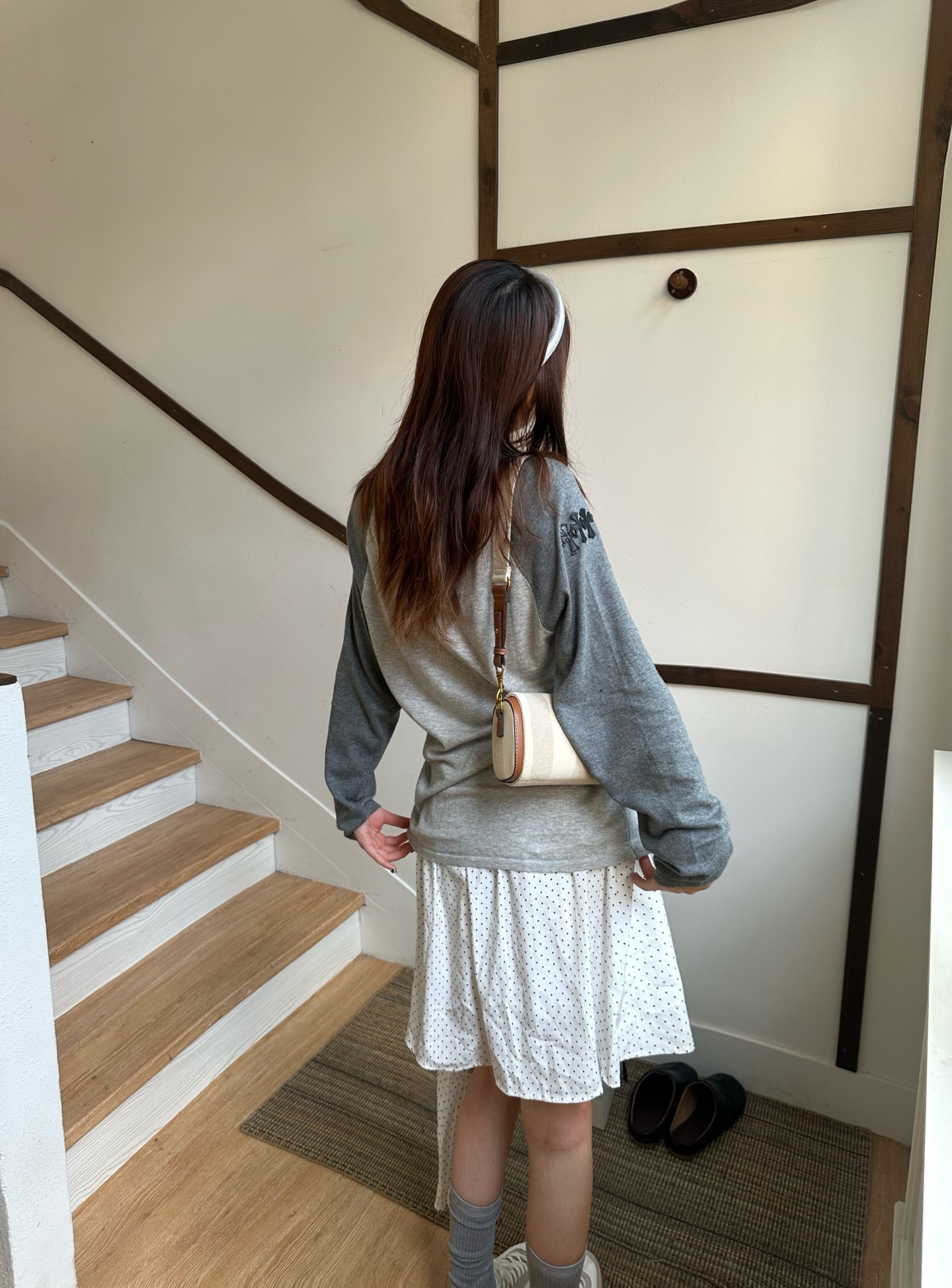 【 女模特图 】