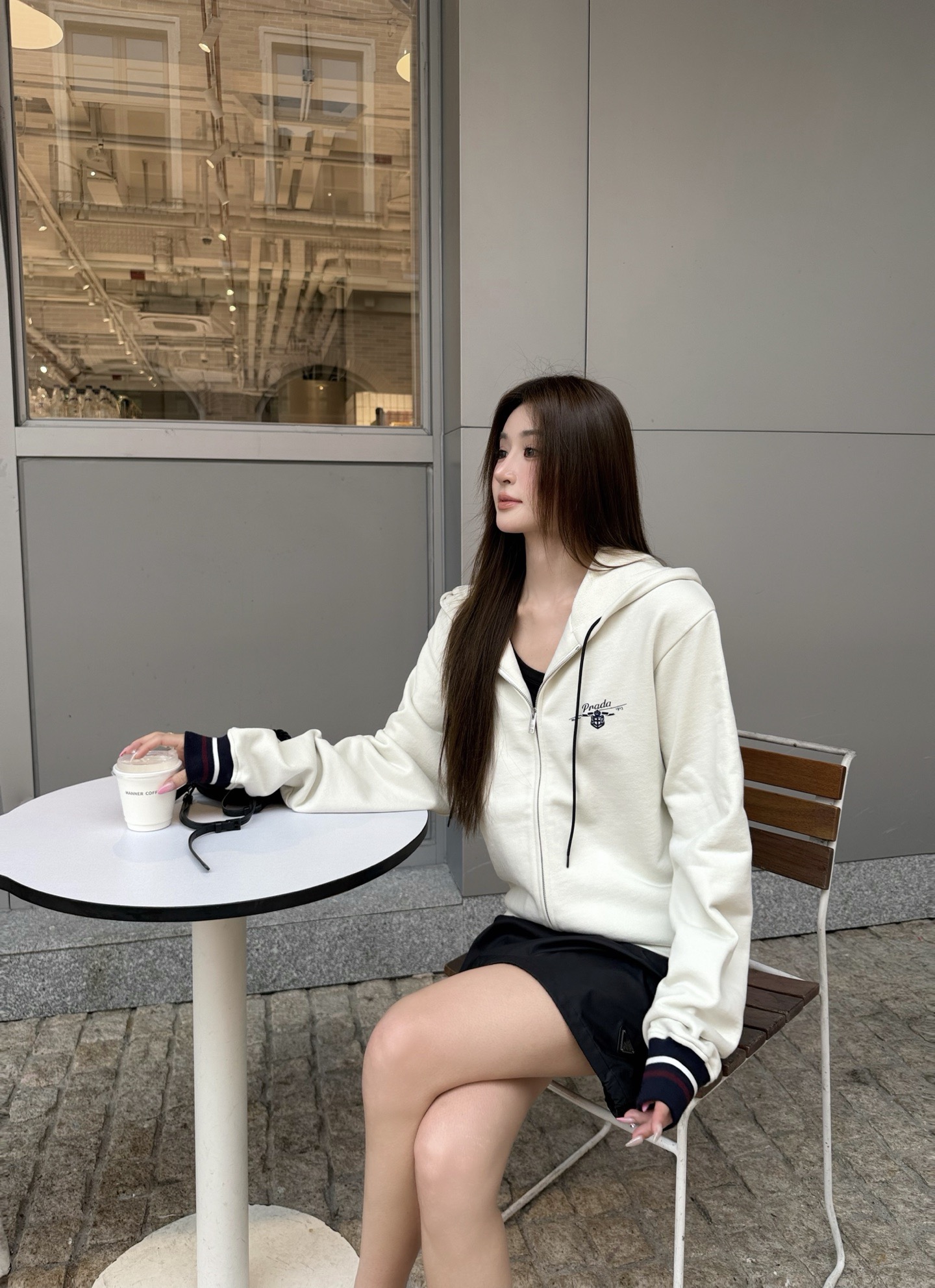 【 女模特图 】