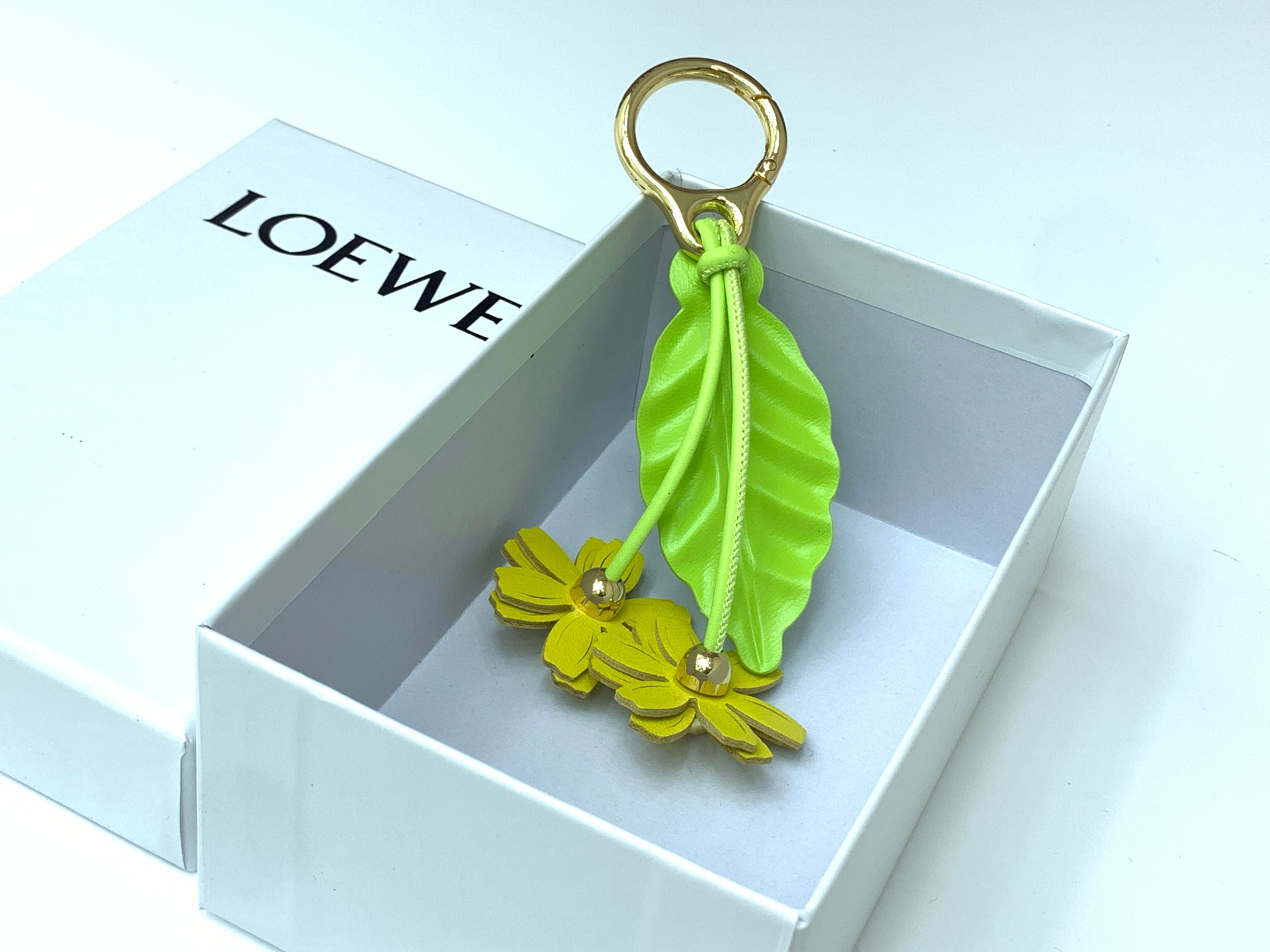 NO:341228,Special LOEWE Little Daisy Little Yellow Flower, Special Luo Yiwei, loewe, loewe19860909特级 LOEWE 小雏菊 小黄花,特级罗意威,loewe,loewe,Bag
