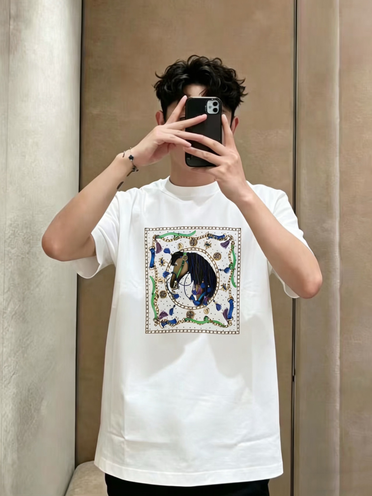 NO:918499,PHermes/Hermès 2026 spring and summer new products, complete with three labels, mercerized cotton, short-sleeved T-shirt, good product without too much introduction, look at the details, counter size M-XXXL 175/140 recommended L,, hermes, hermes, T-shirt, tees, t-shirt,19860909PHermes/爱马仕 2026春夏新品 三标齐全 丝光棉 短袖T恤 好货不用过多介绍 看细节 专柜码数M-XXXL 175/140建议L,,hermes,hermes,T-shirt,tees，t-shirt,,Men's clothing