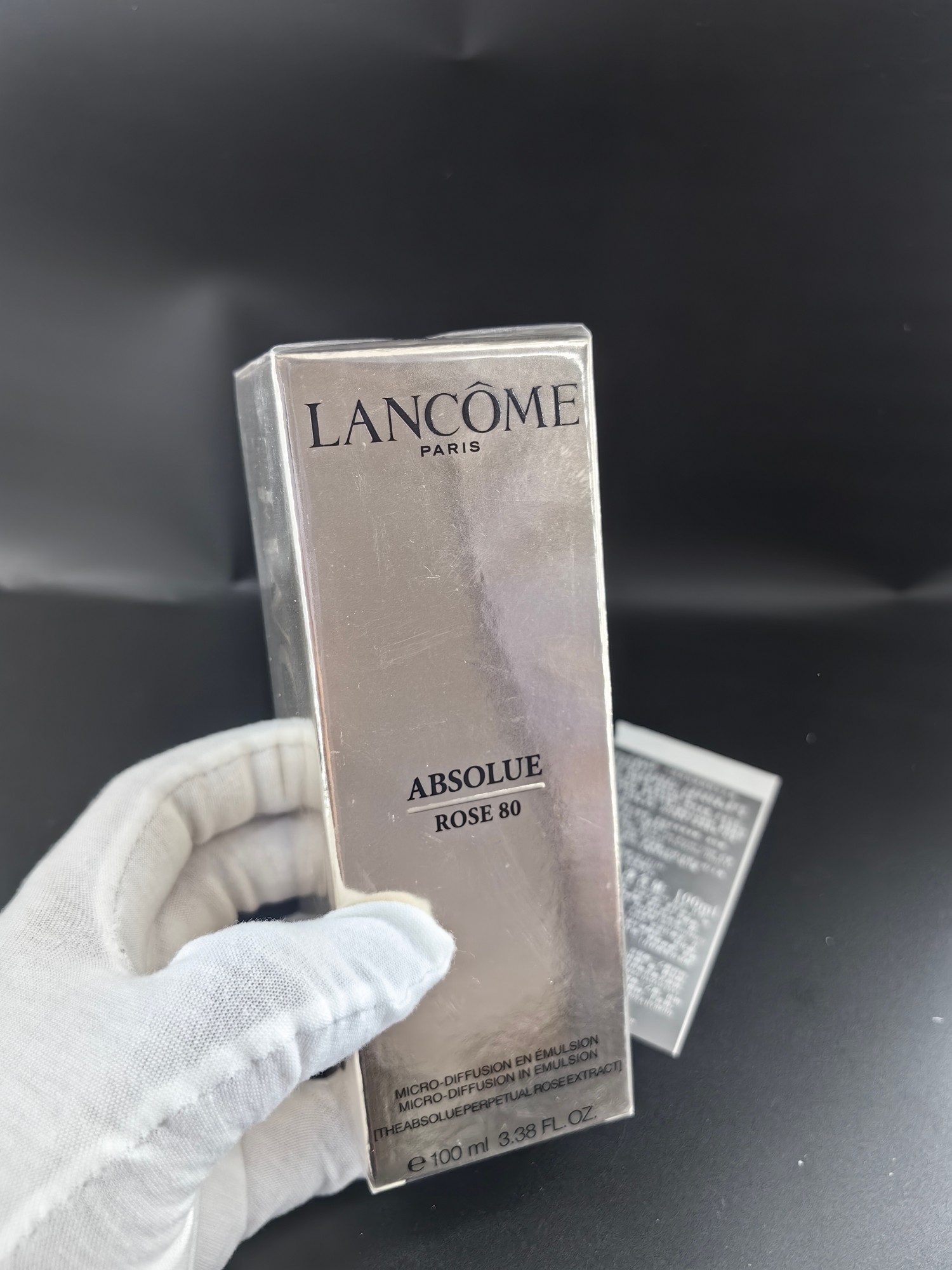 明通品质/95💰包邮
明通版本，细节全对版，同步正品质量，平台团购直出无压力✔️兰蔻全新菁纯乳液明通版100ml！