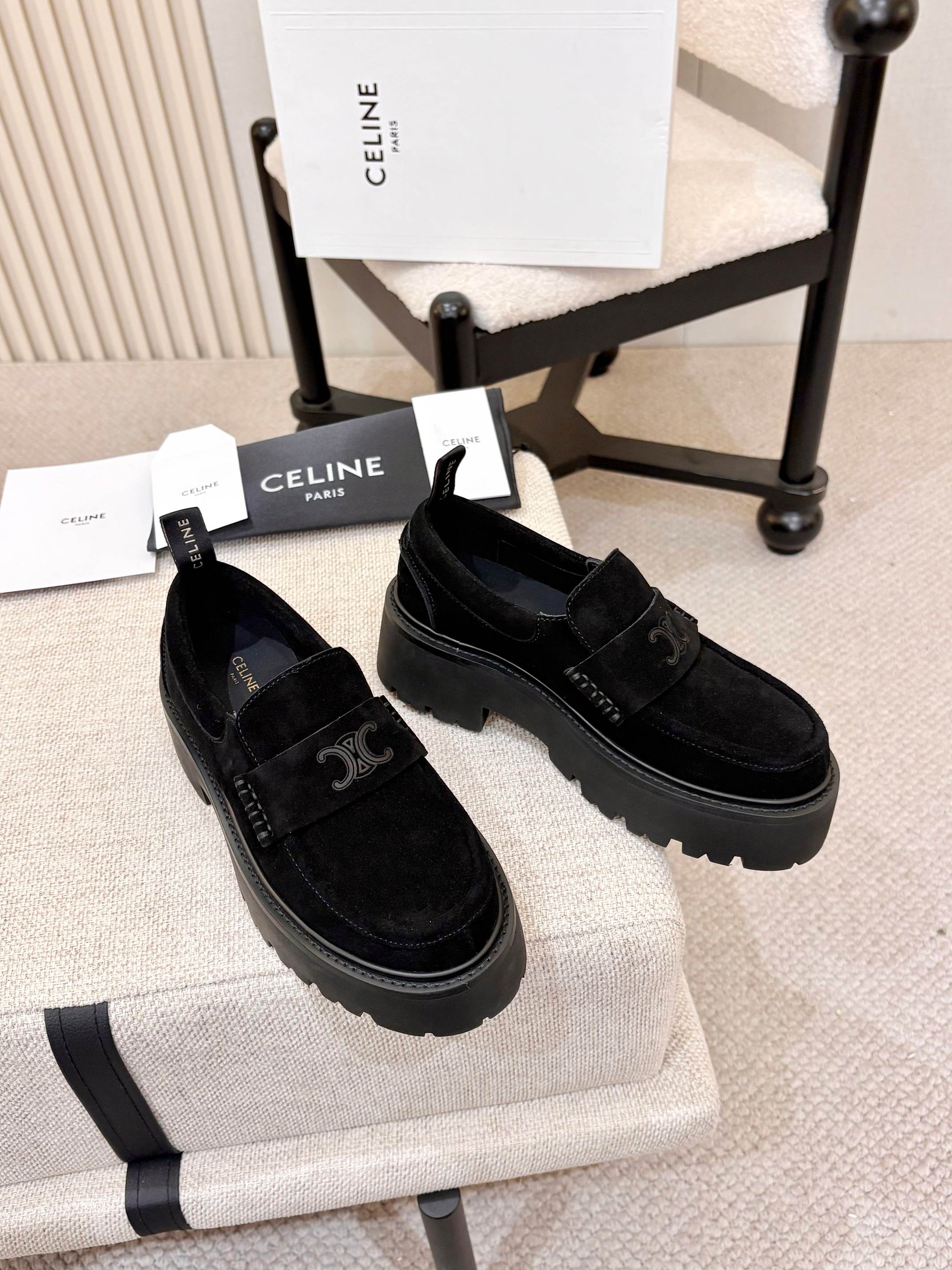 Женские лоферы на платформе с тиснением Celine