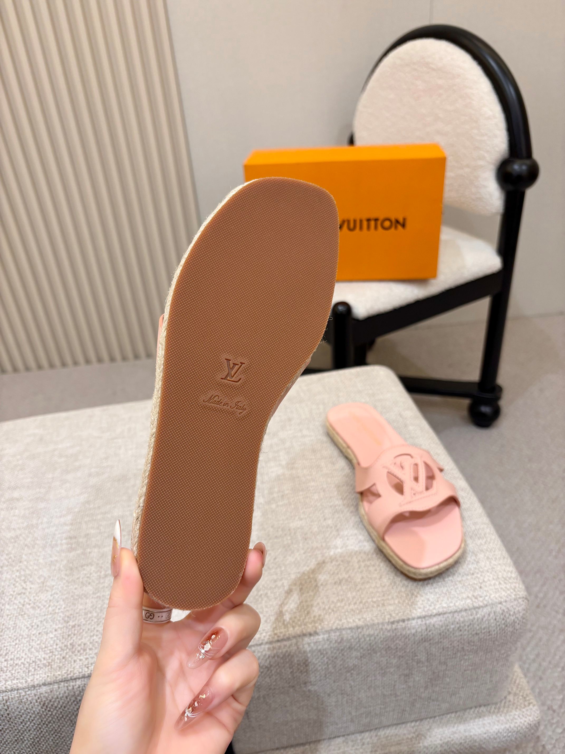 Louis Vuitton Slides