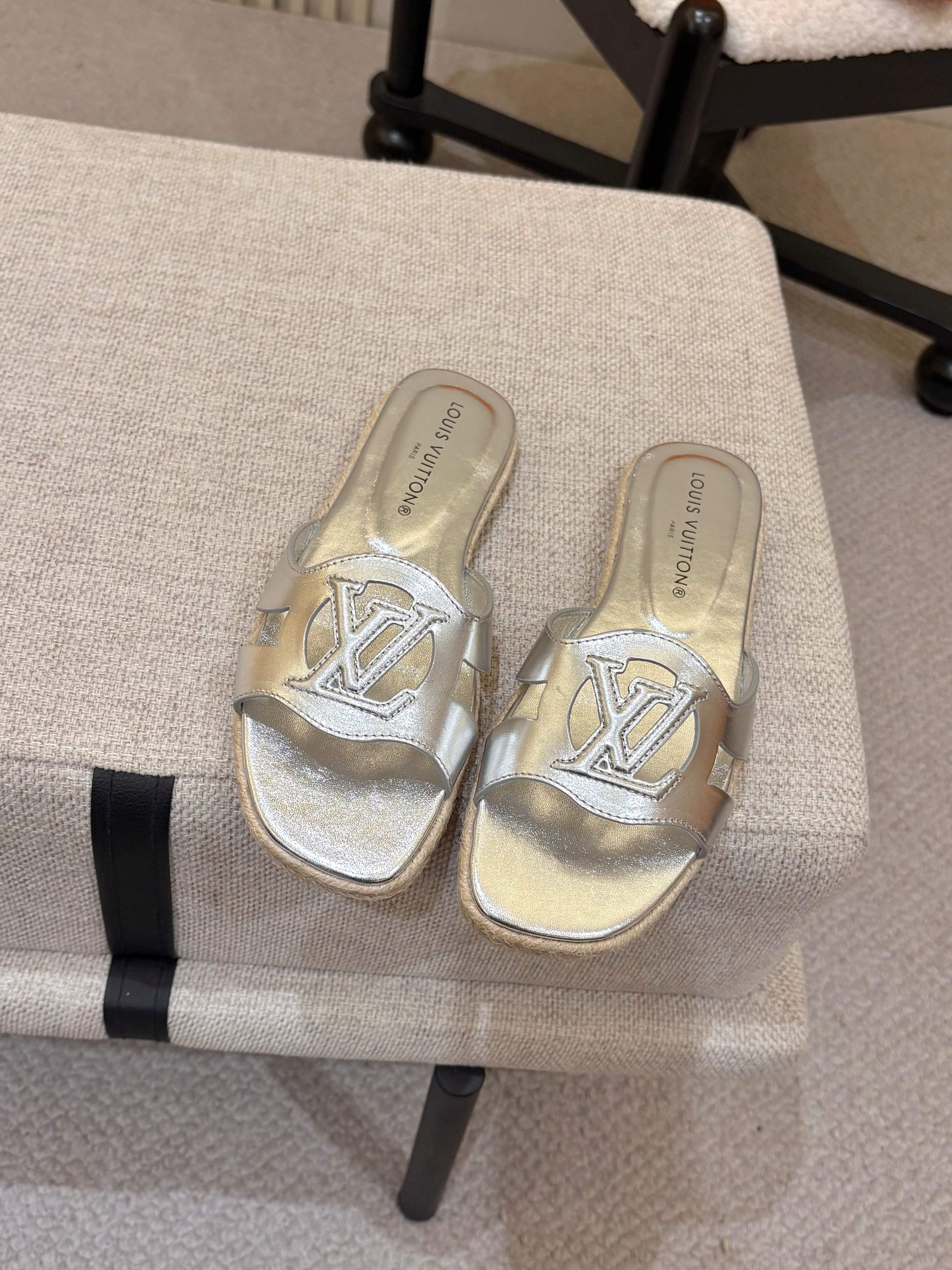 Louis Vuitton Slides